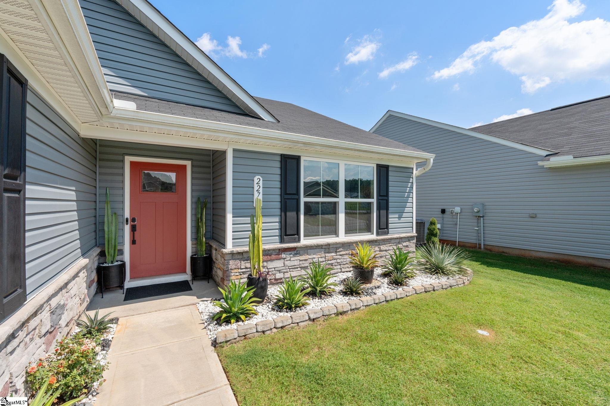 2274 Hemming Way Boiling Springs, SC 29316