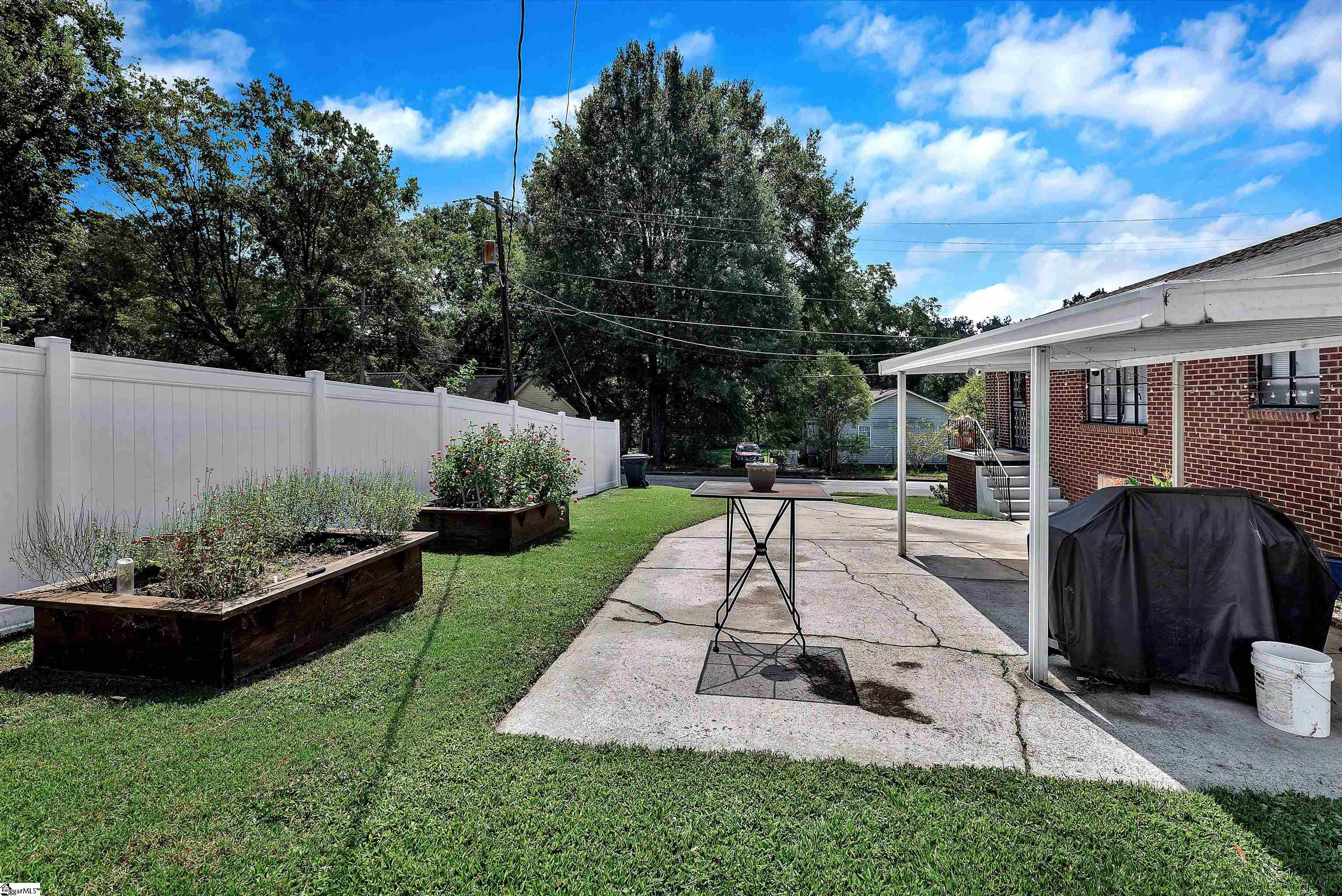 1413 S McDuffie Street Anderson, SC 29624