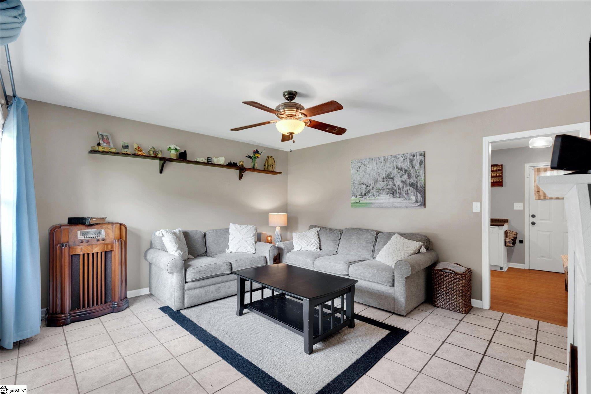 1208 Five Forks Road Pendelton, SC 29670