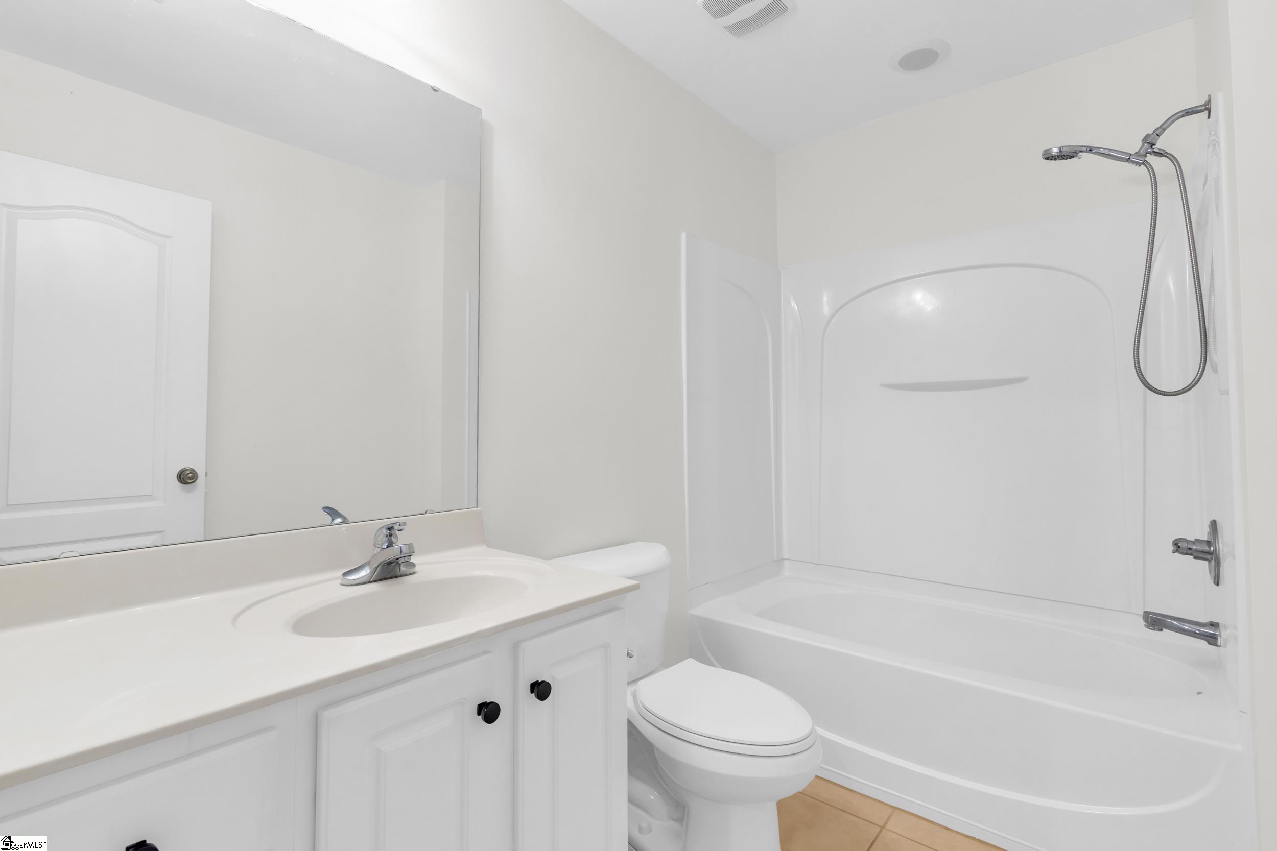 39 Pfeifer Drive Simpsonville, SC 29681