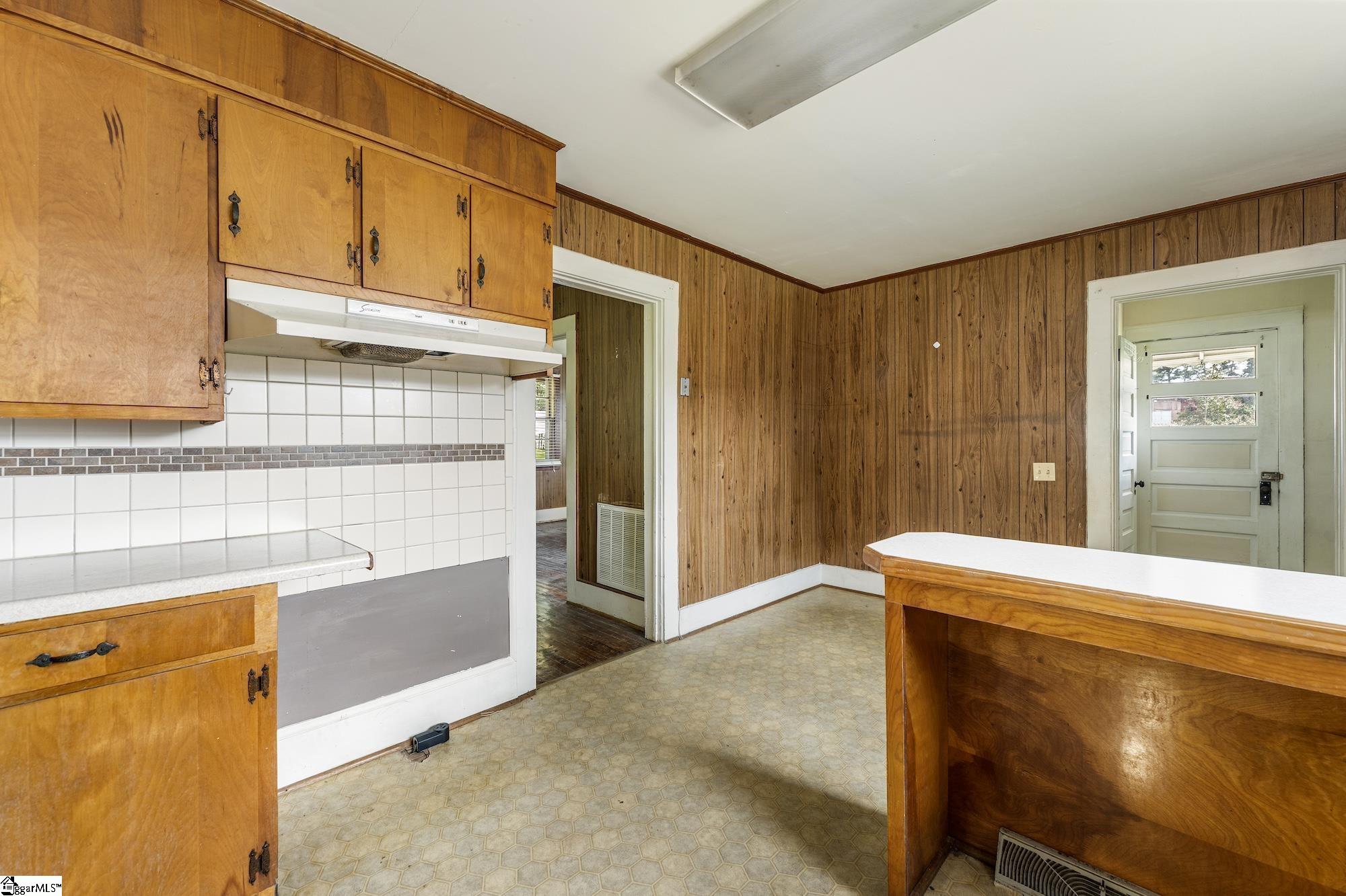 107 Cobb Street Easley, SC 29640