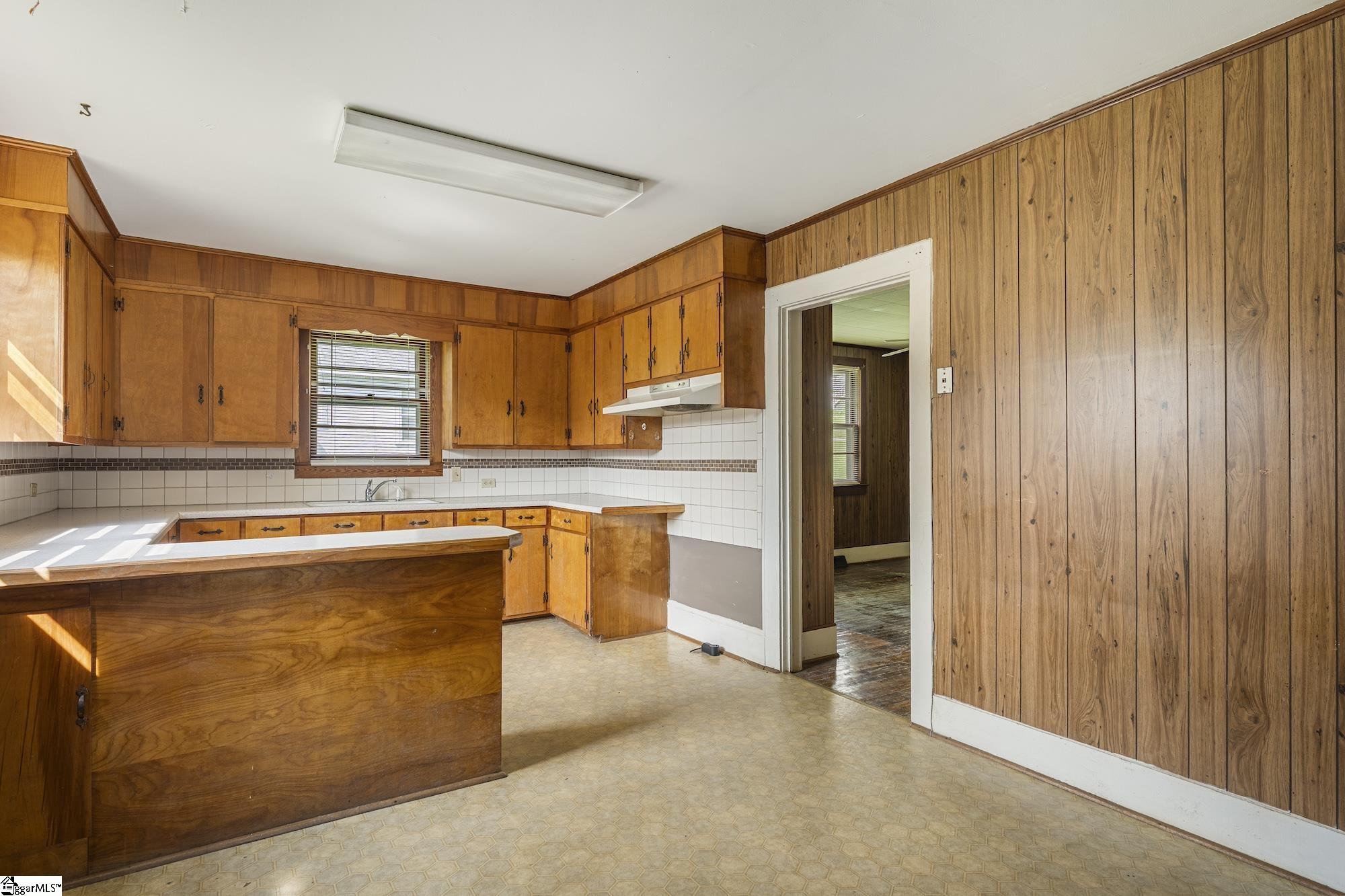 107 Cobb Street Easley, SC 29640