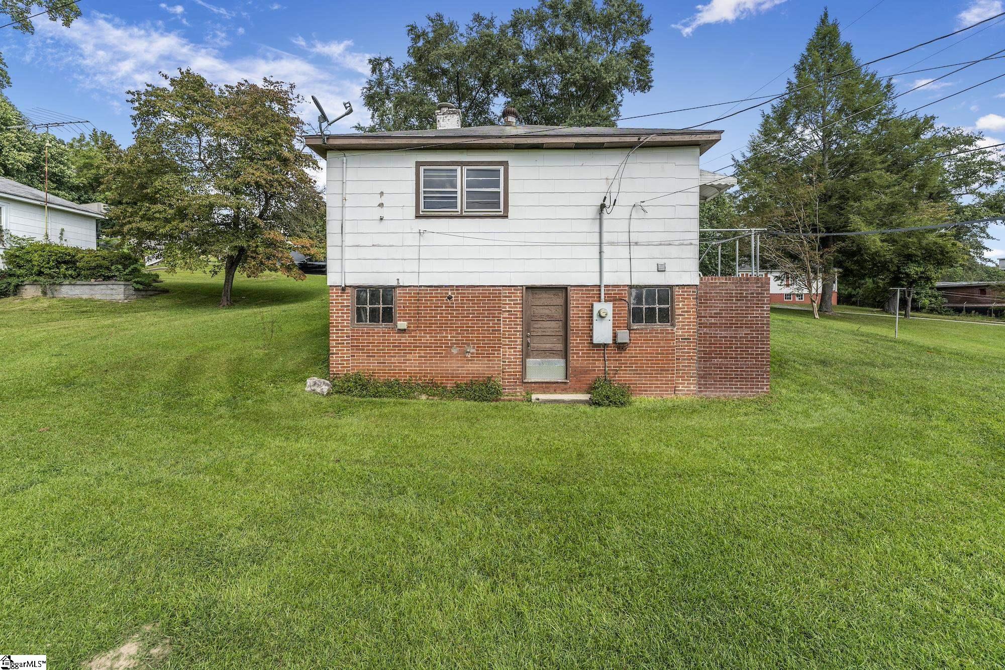107 Cobb Street Easley, SC 29640