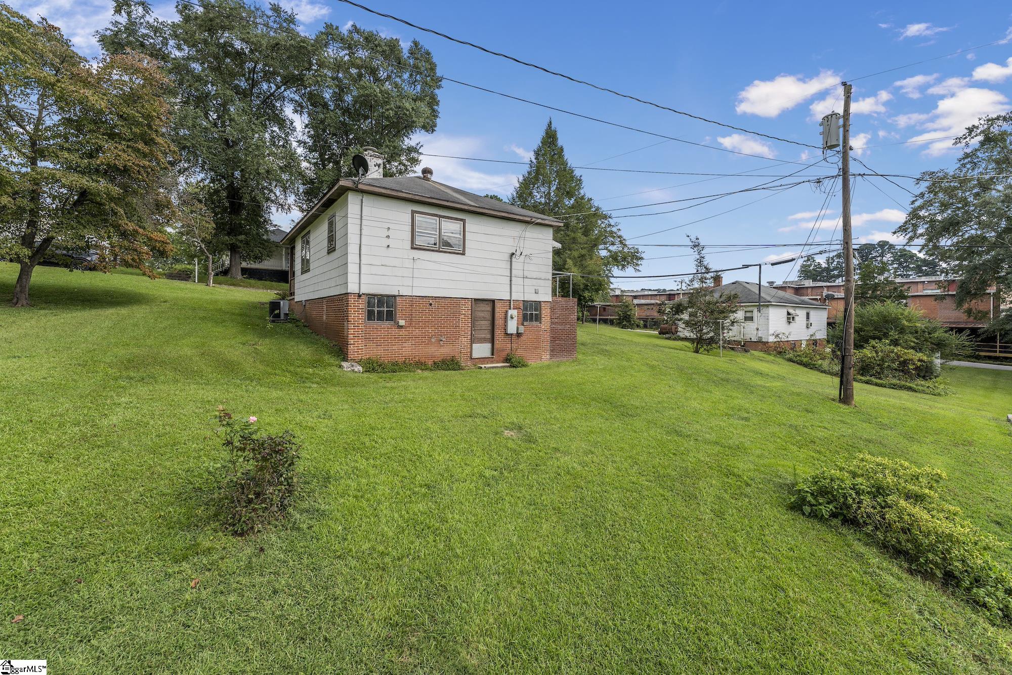 107 Cobb Street Easley, SC 29640