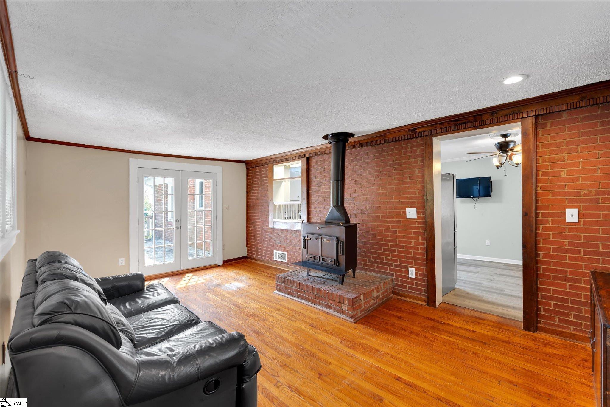 8 Glen Haven Court Greenville, SC 29611