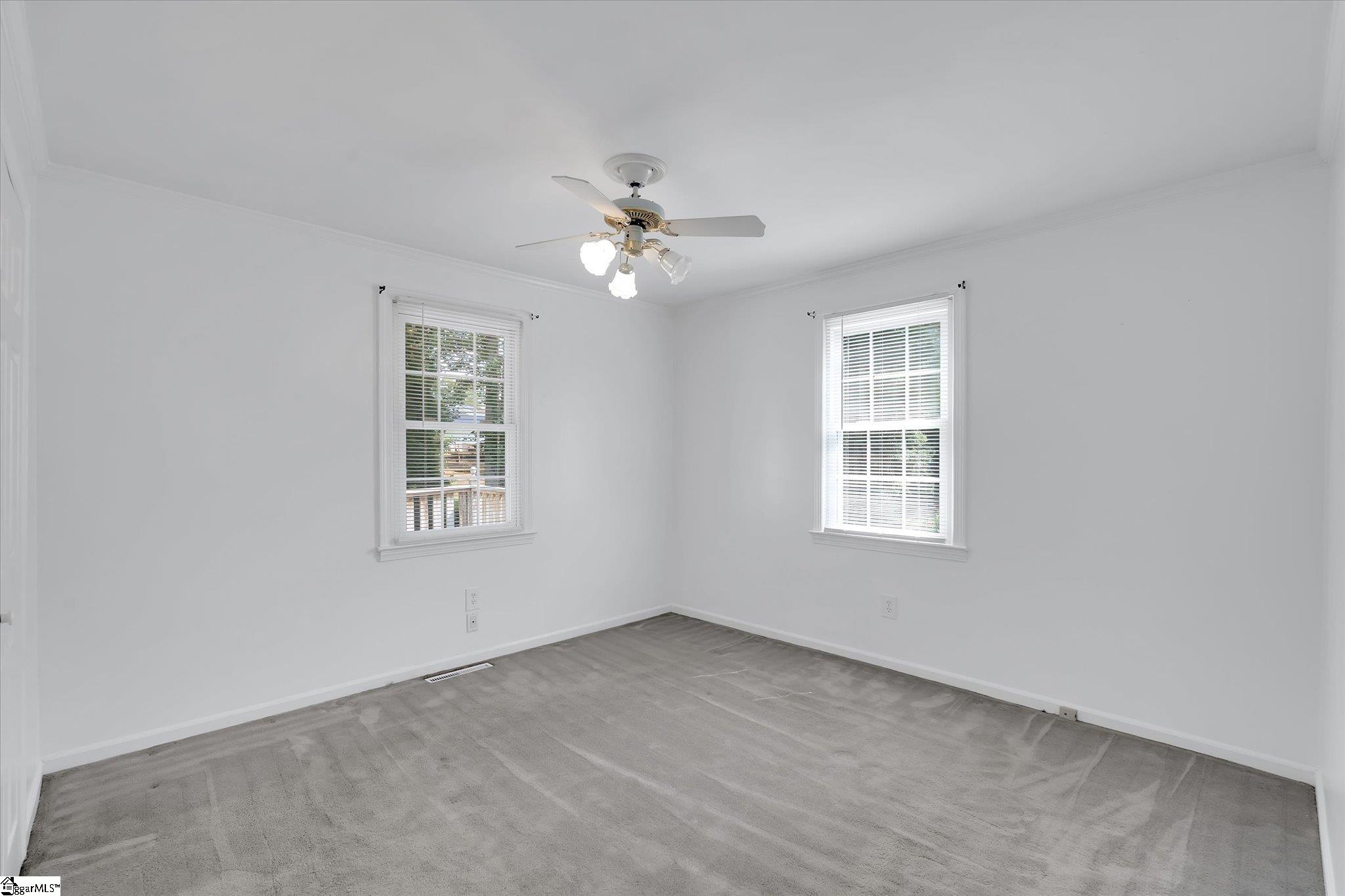 8 Glen Haven Court Greenville, SC 29611