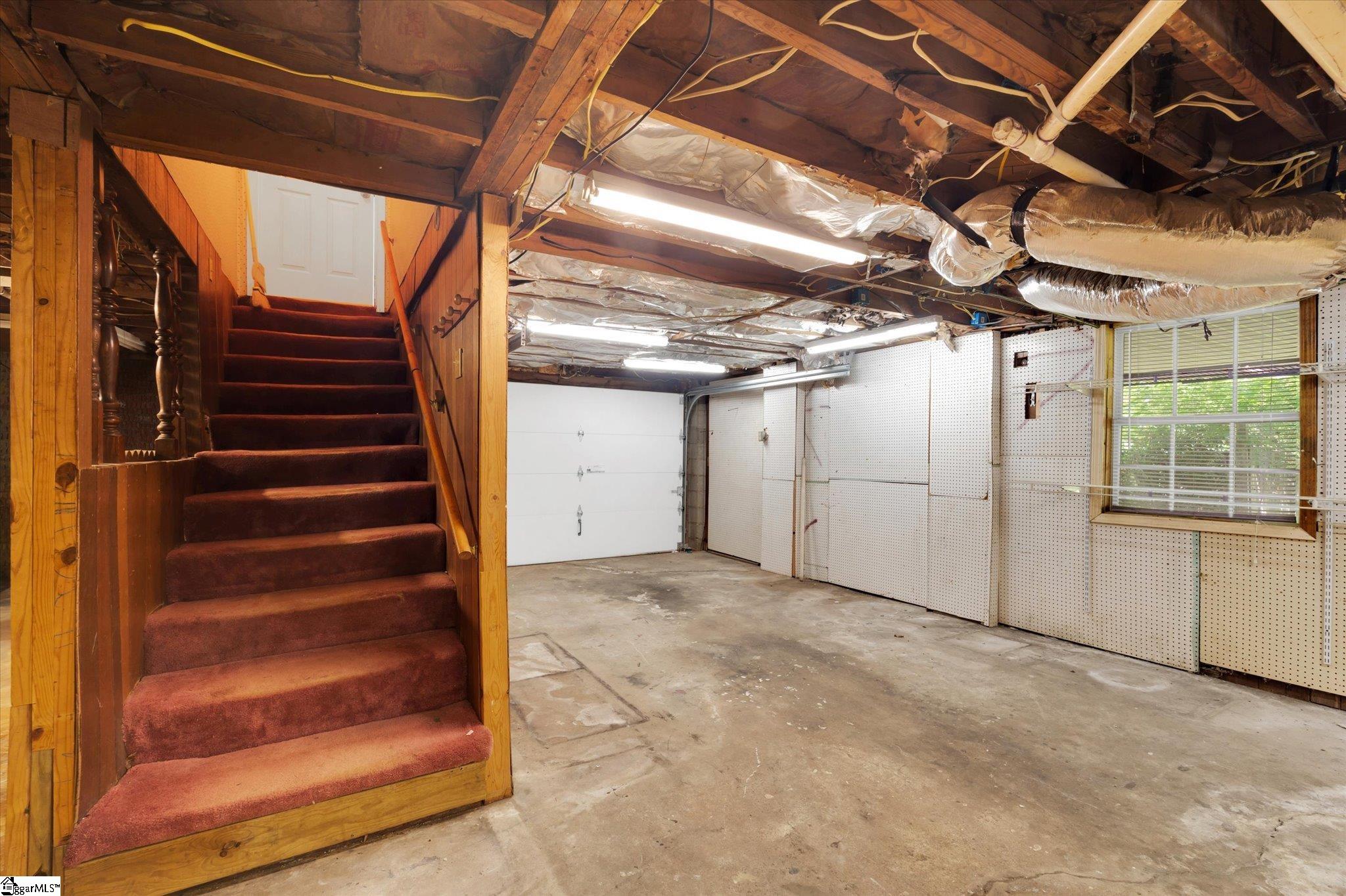 8 Glen Haven Court Greenville, SC 29611