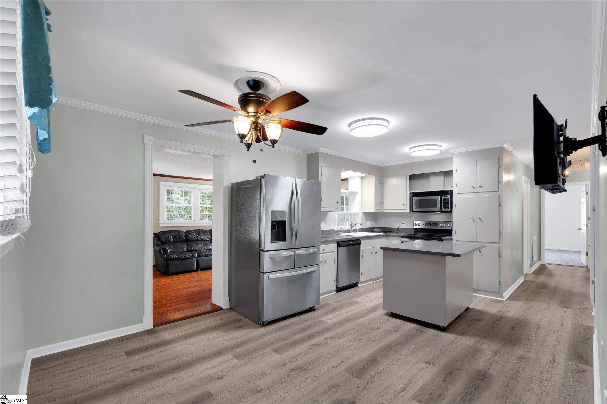 8 Glen Haven Court Greenville, SC 29611