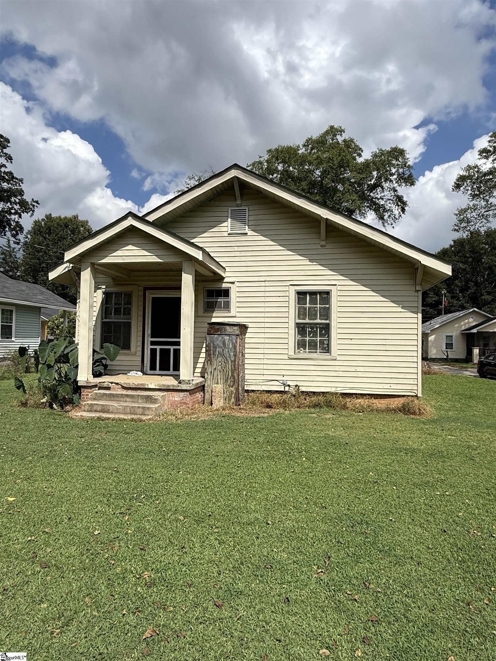 184 Cypress Street Clinton, SC 29325