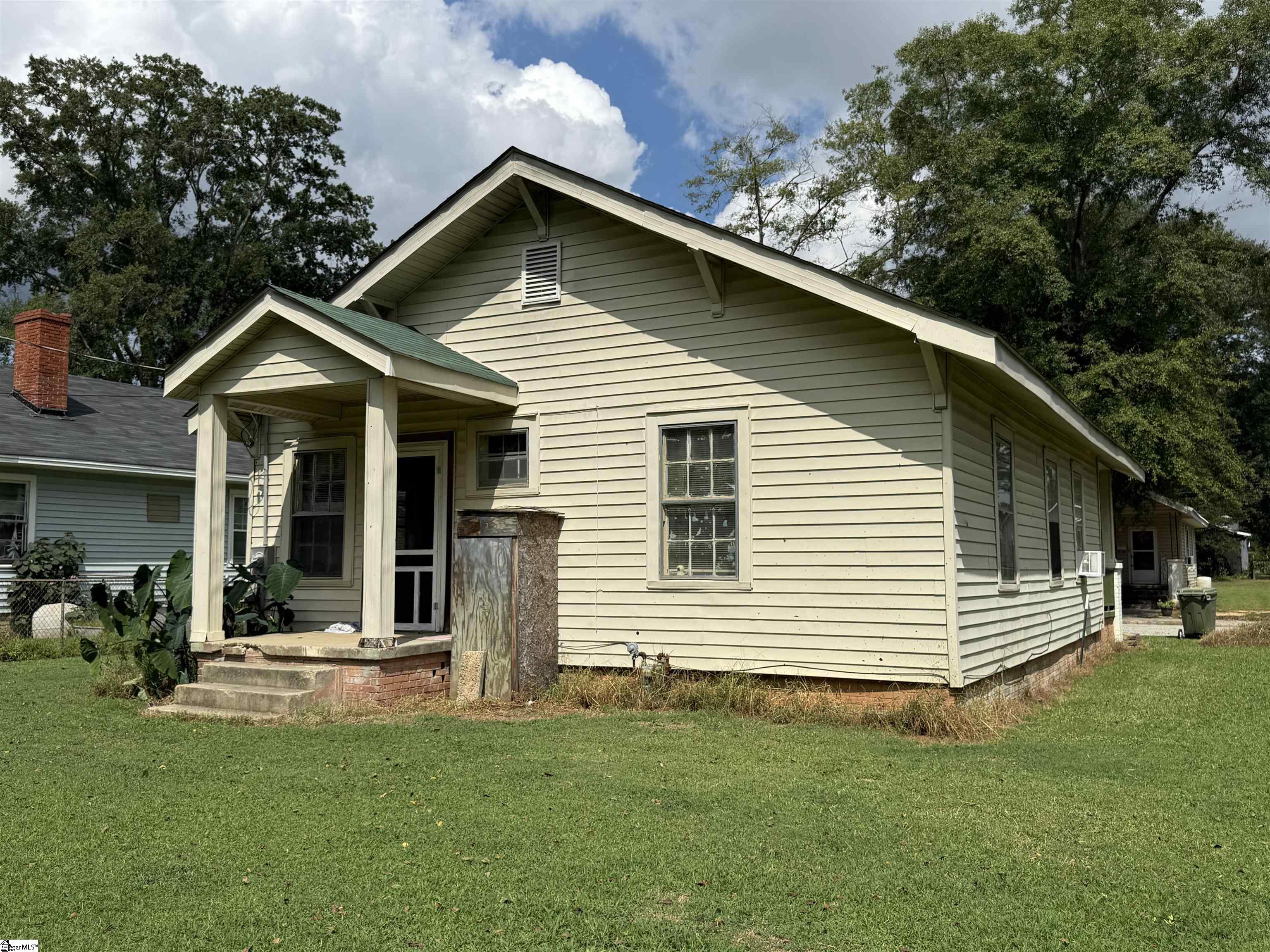 184 Cypress Street Clinton, SC 29325