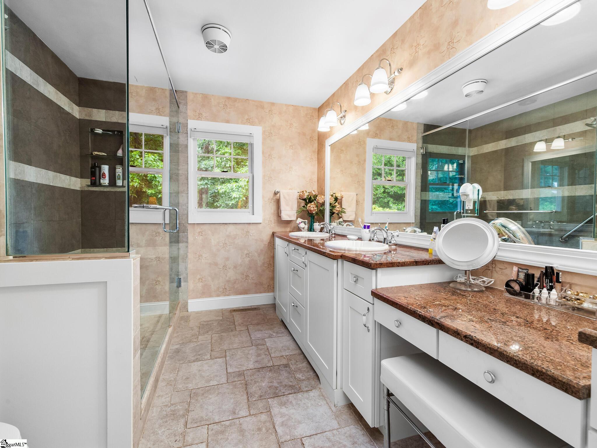 1165 Mountain Laurel Drive Columbus, NC 28722