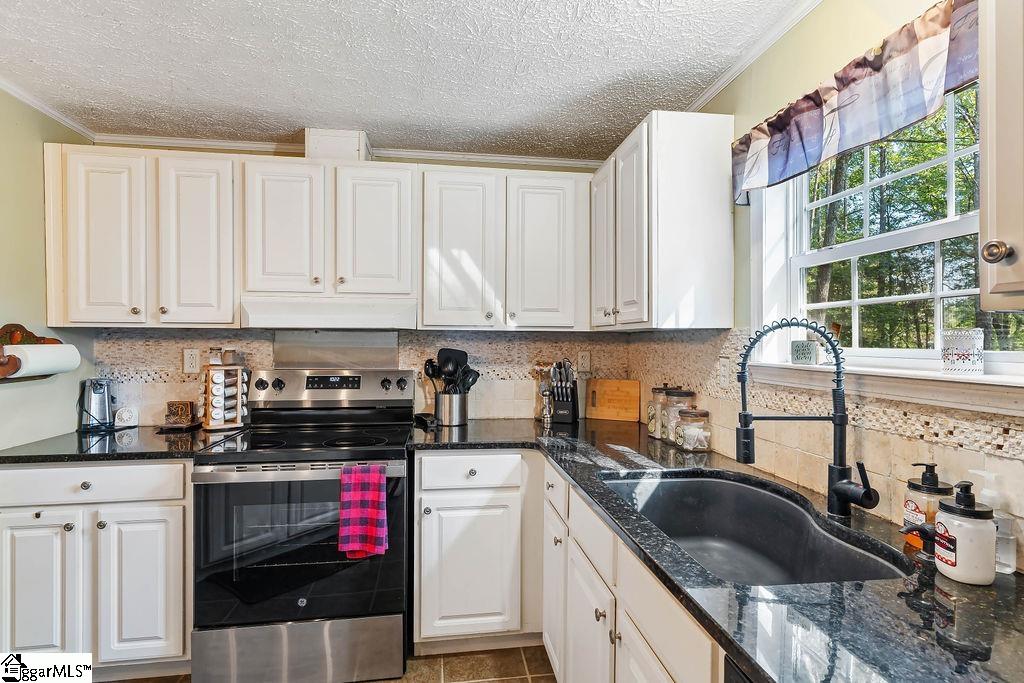 924 Axmann Drive Anderson, SC 29625