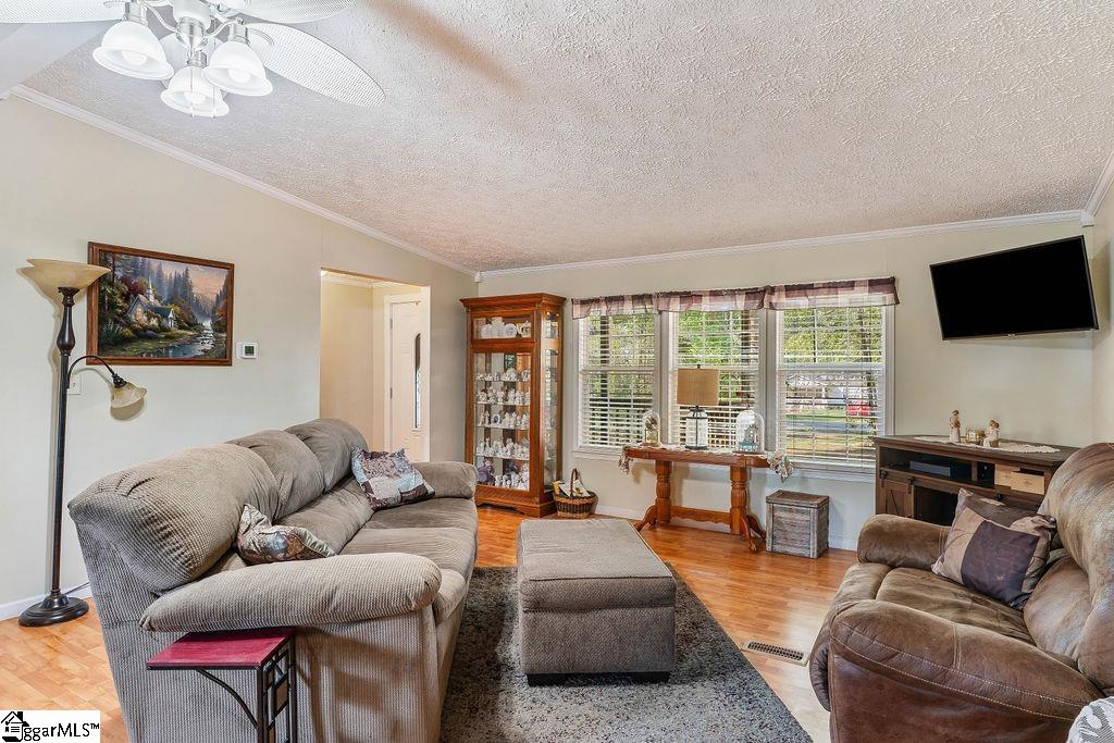 924 Axmann Drive Anderson, SC 29625