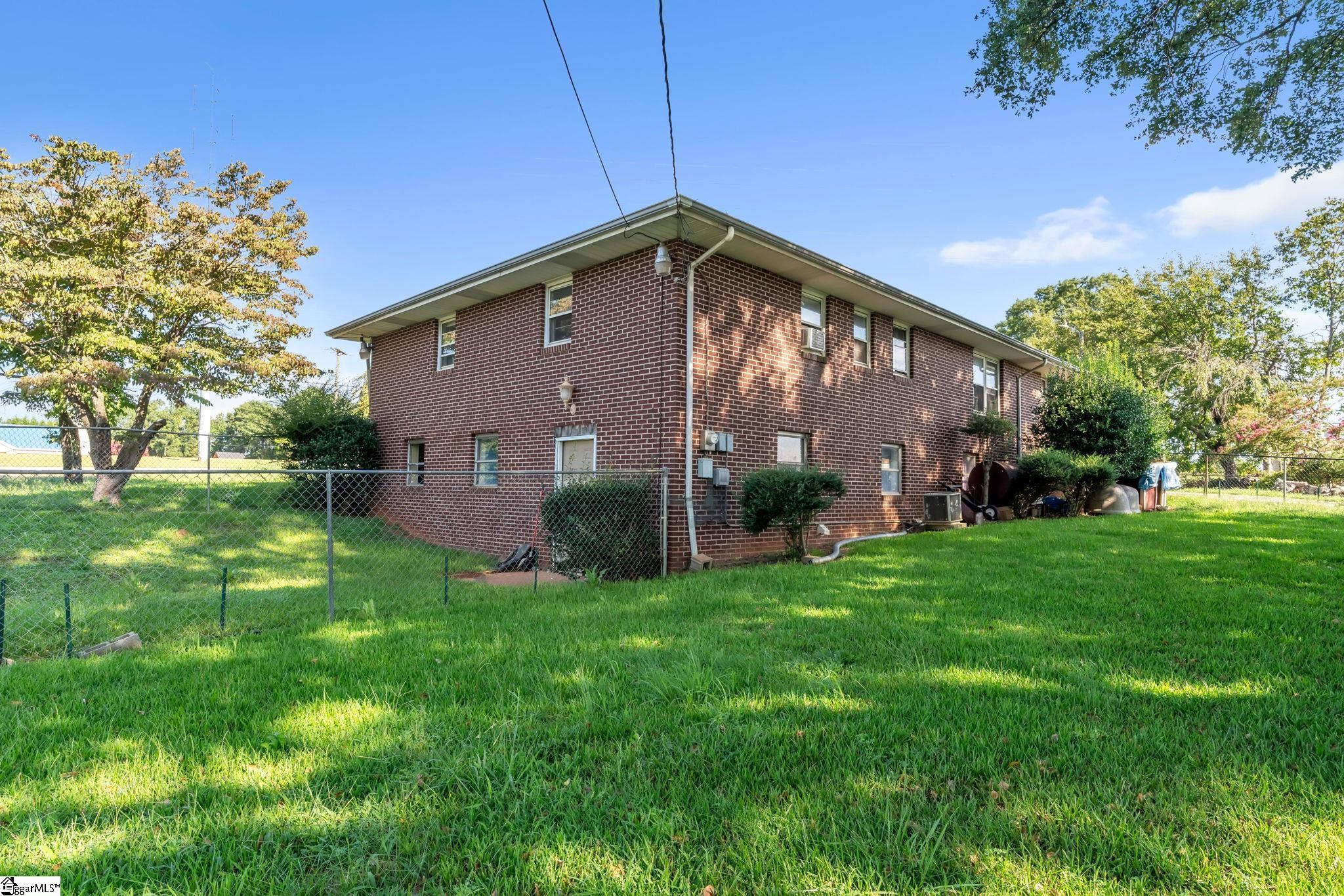 1113 S Hiwy 14 Greer, SC 29650
