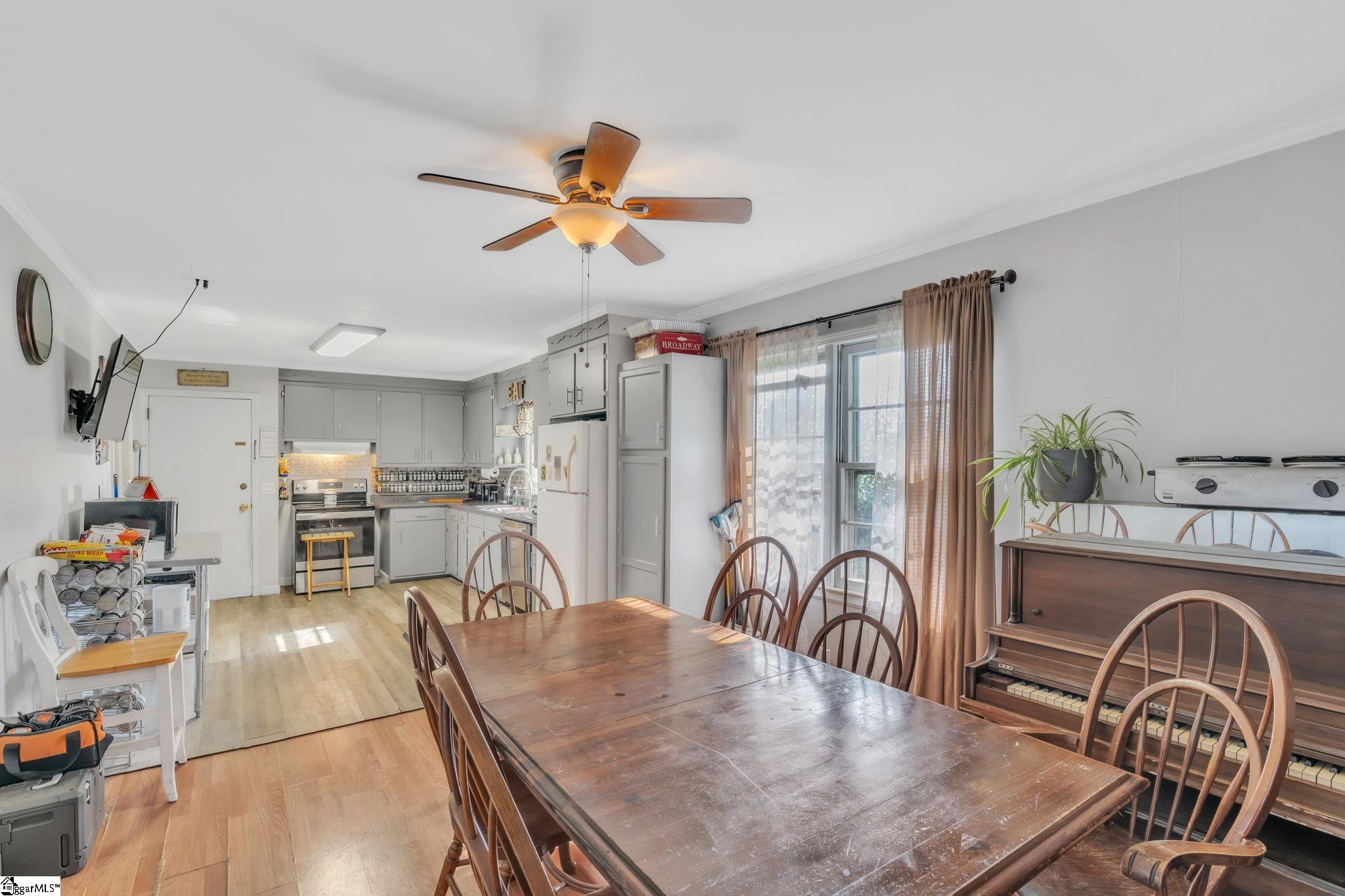1113 S Hiwy 14 Greer, SC 29650