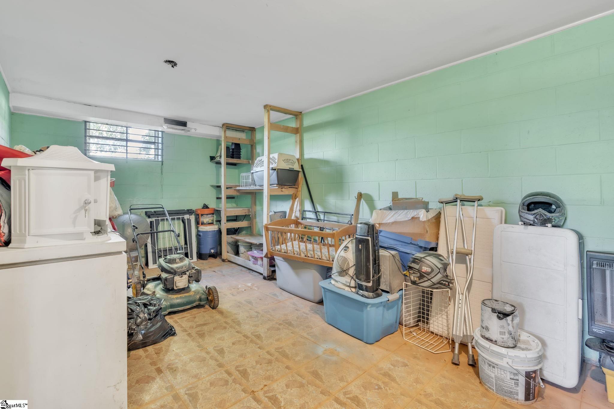 1113 S Hiwy 14 Greer, SC 29650