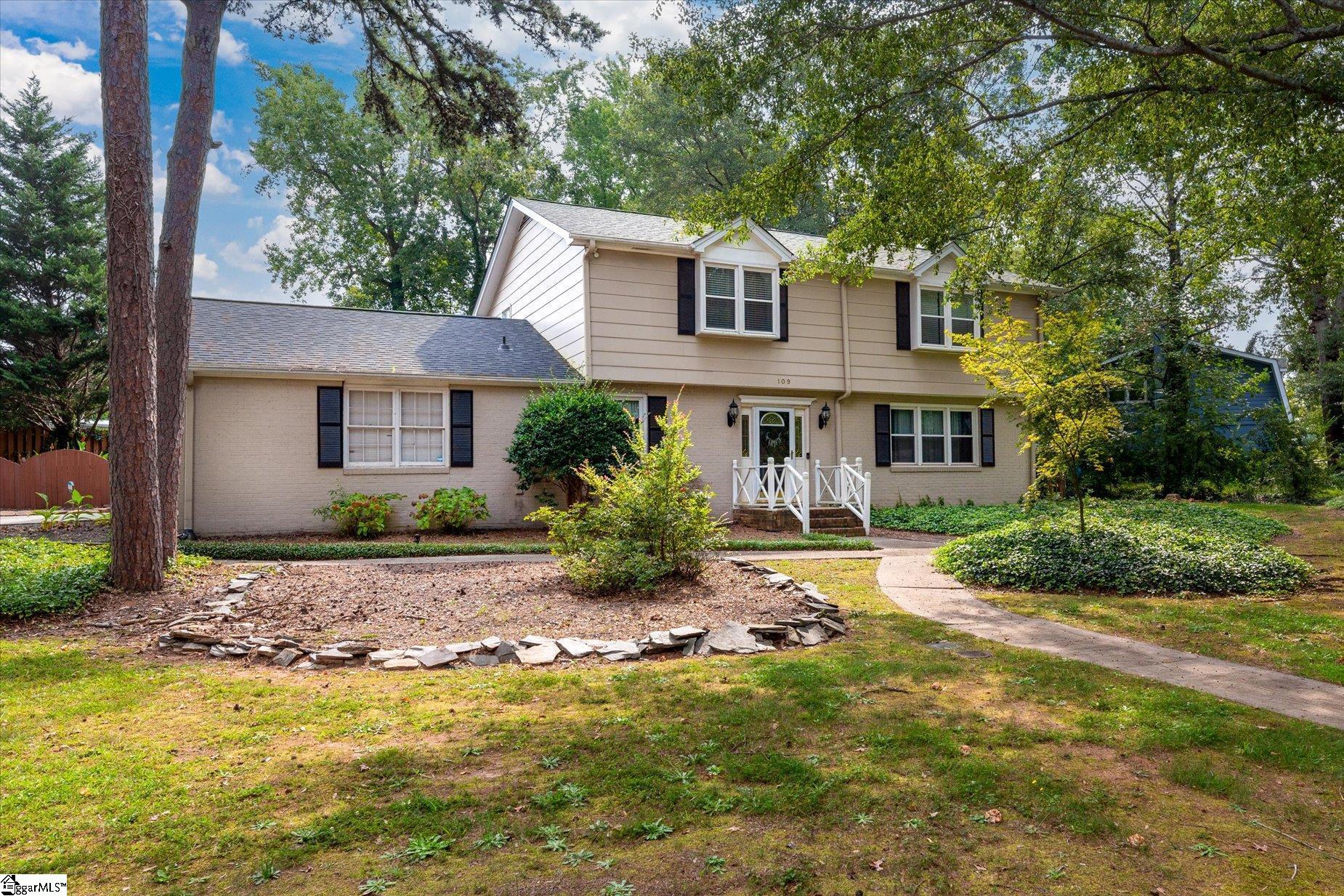 109 Meadowbrook Drive Mauldin, SC 29662