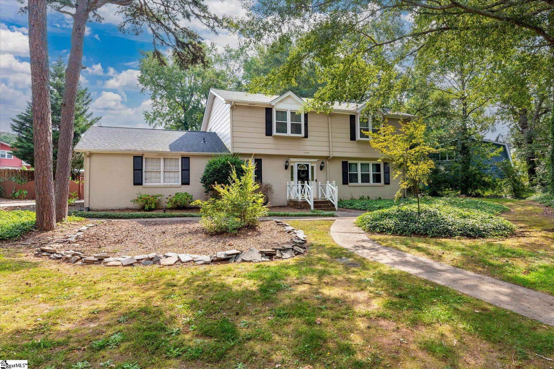 109 Meadowbrook Drive Mauldin, SC 29662