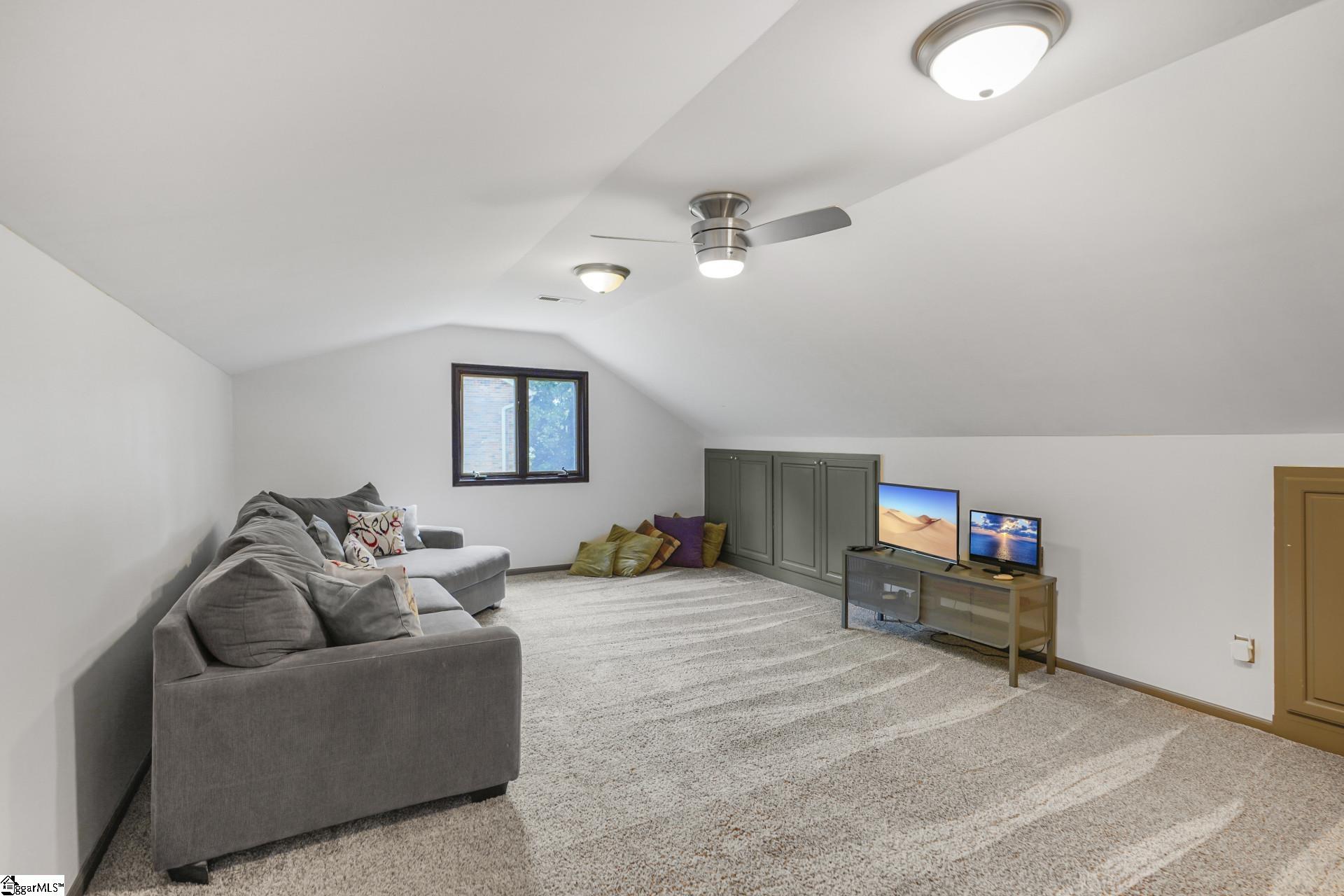 8 Sugarberry Drive Greenville, SC 29615