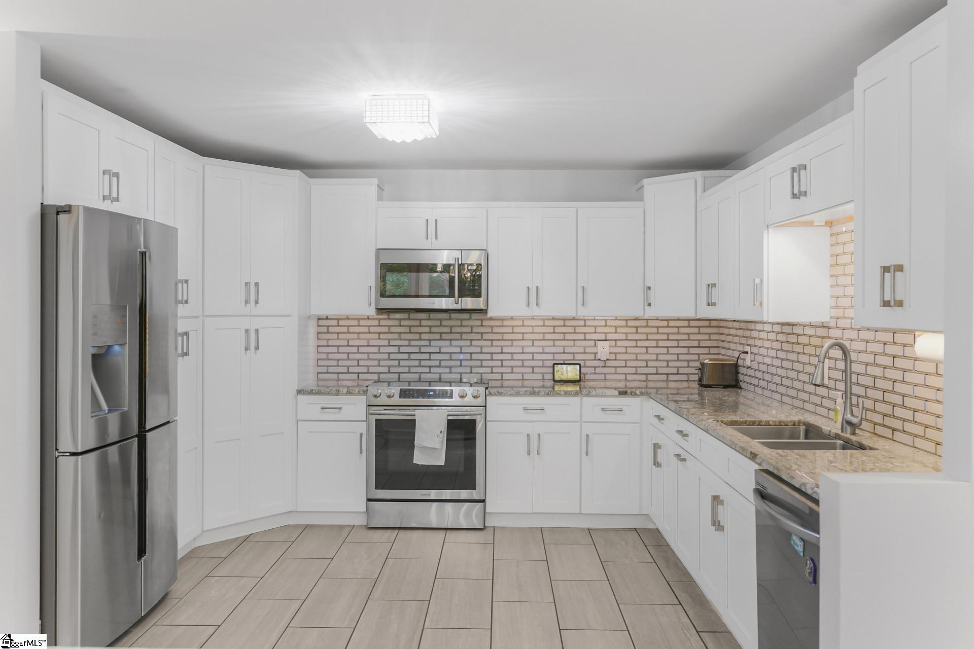 8 Sugarberry Drive Greenville, SC 29615