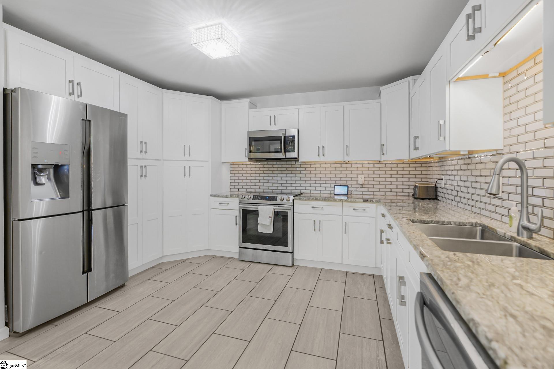 8 Sugarberry Drive Greenville, SC 29615