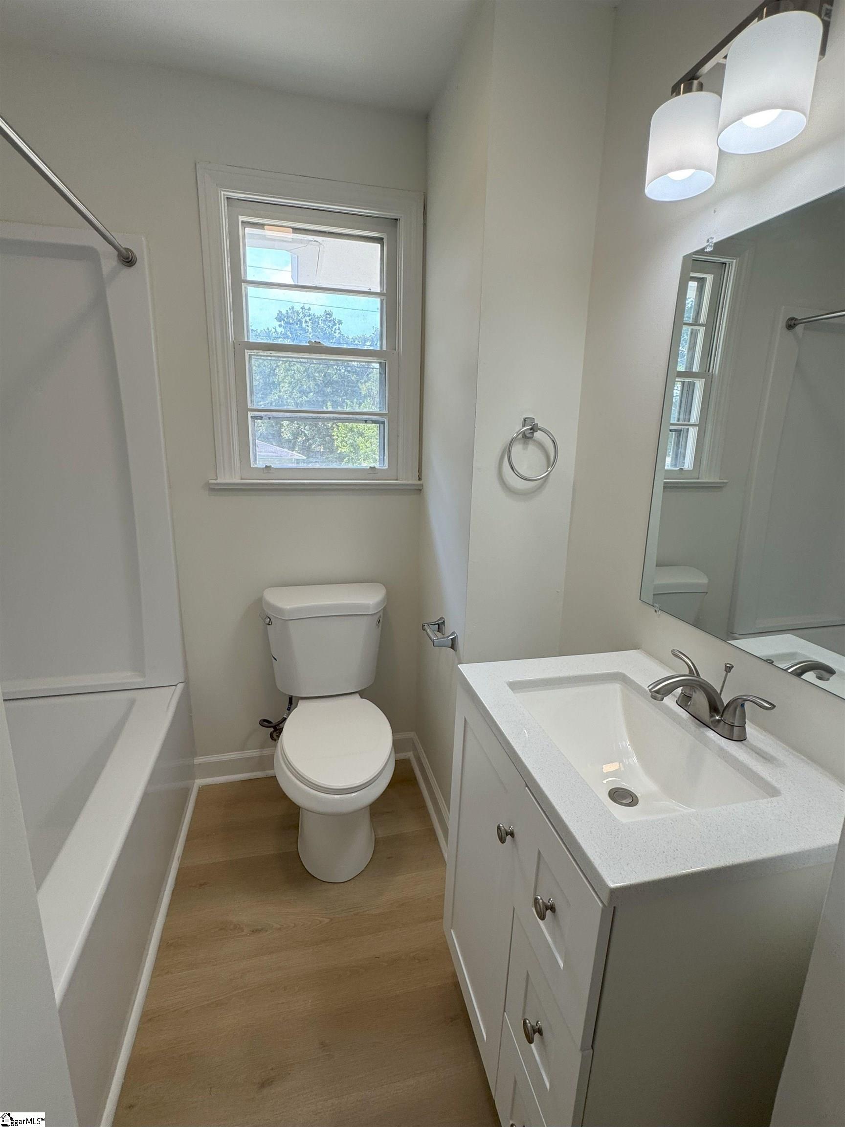 9 Plainfield Circle Greenville, SC 29605