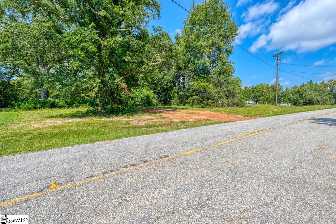 Glenn Springs Road Pauline, SC 29374