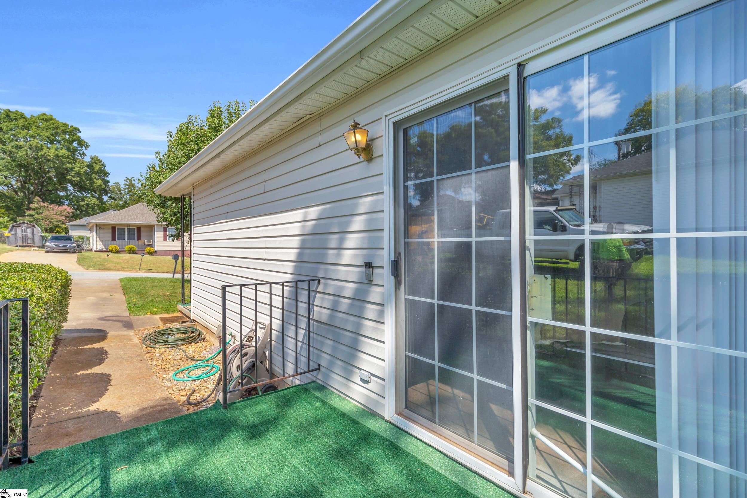 101 New Hope Street Greenville, SC 29611