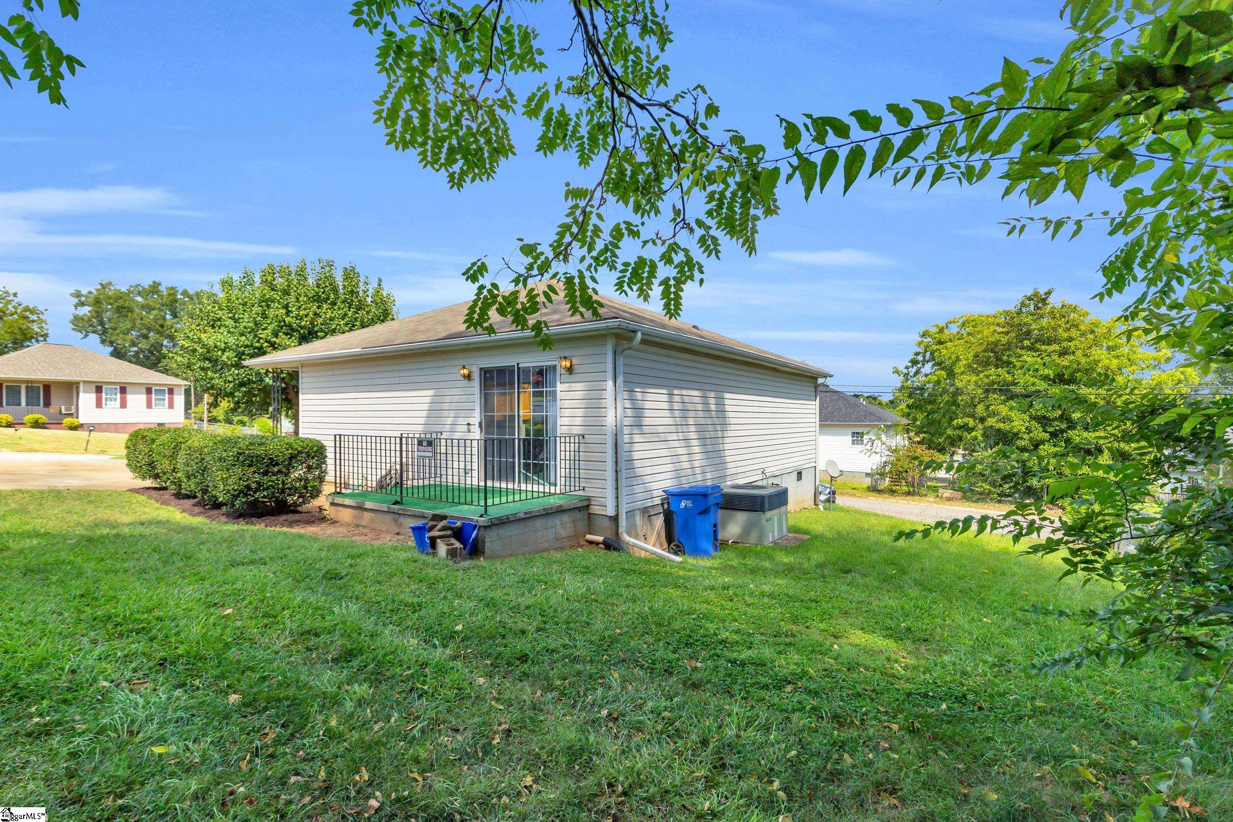 101 New Hope Street Greenville, SC 29611