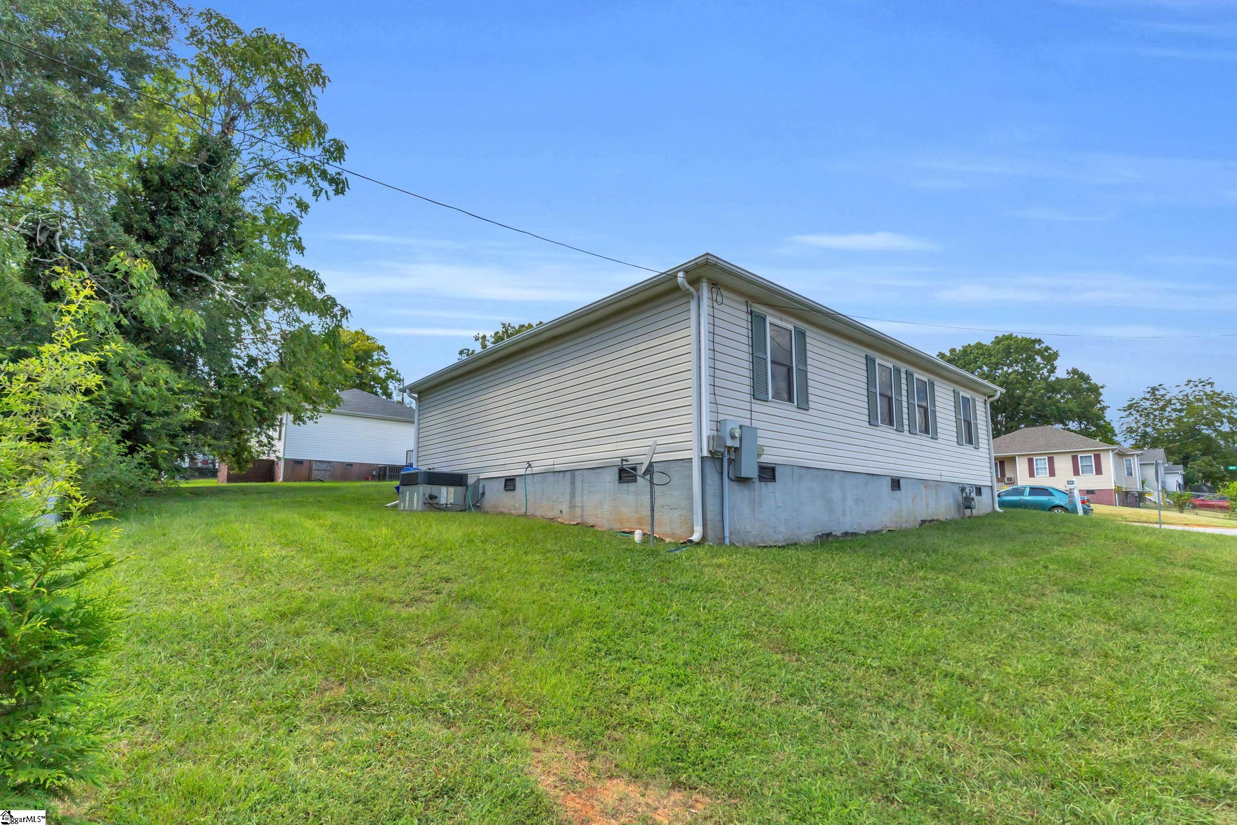 101 New Hope Street Greenville, SC 29611