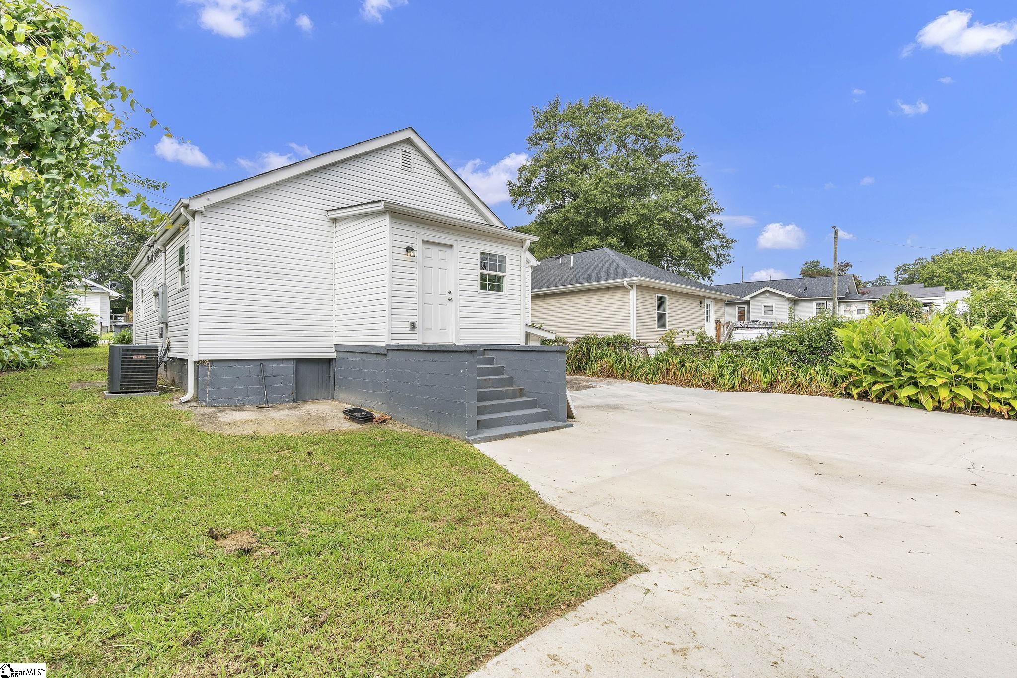 34 Jamison Street Greenville, SC 29611