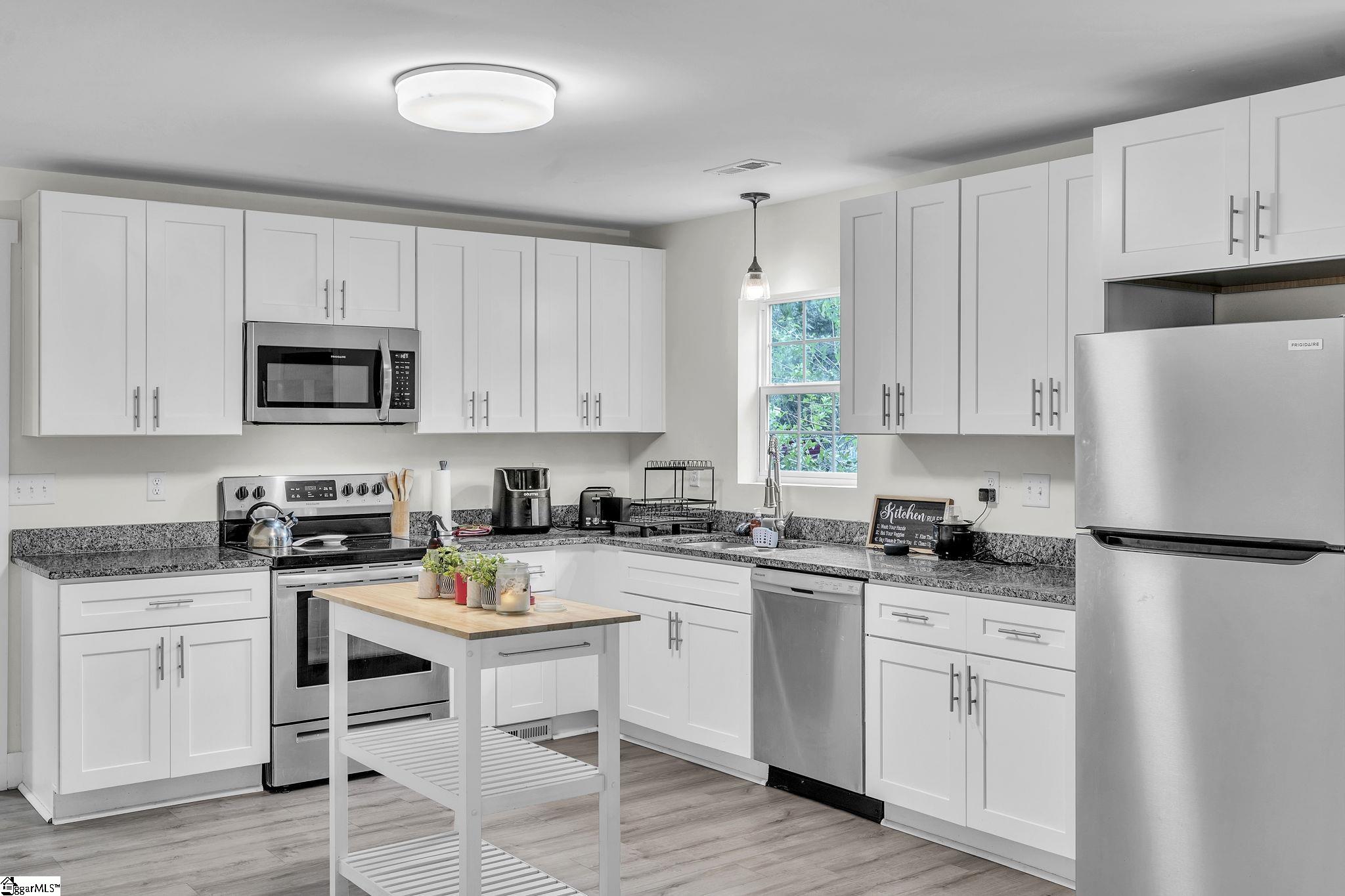 34 Jamison Street Greenville, SC 29611