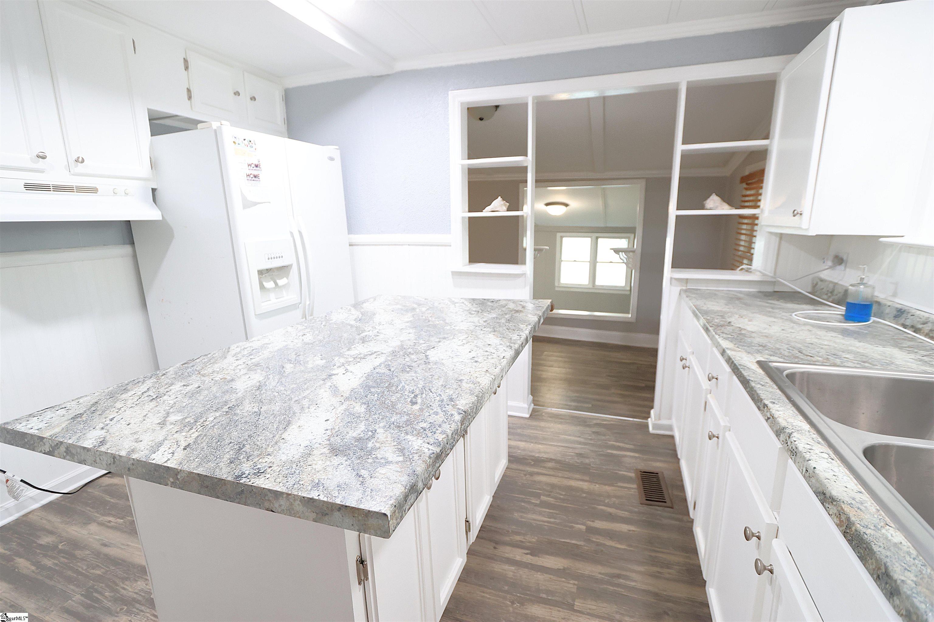 1010 Flymm Smith Road Waterloo, SC 29384