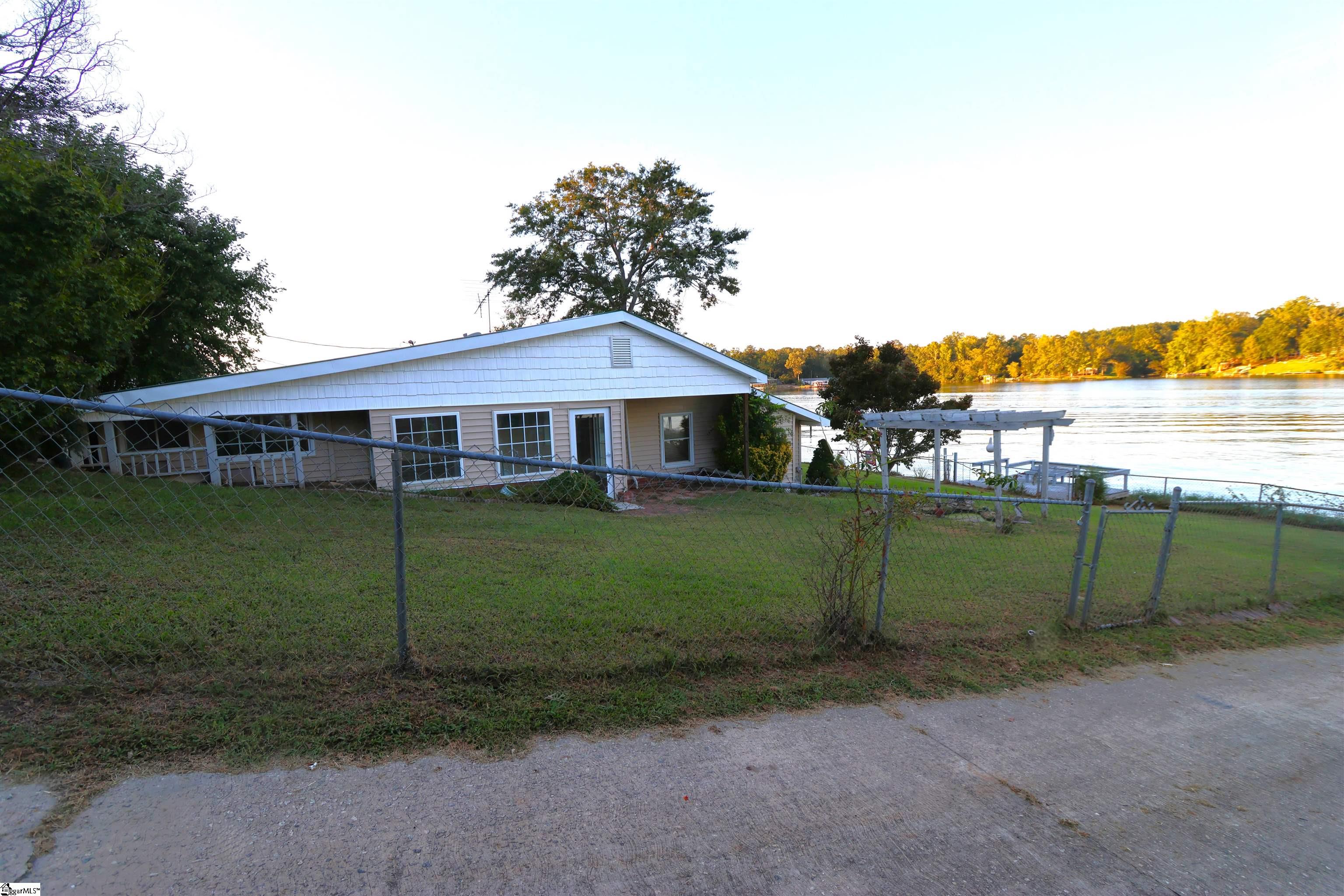 1010 Flymm Smith Road Waterloo, SC 29384