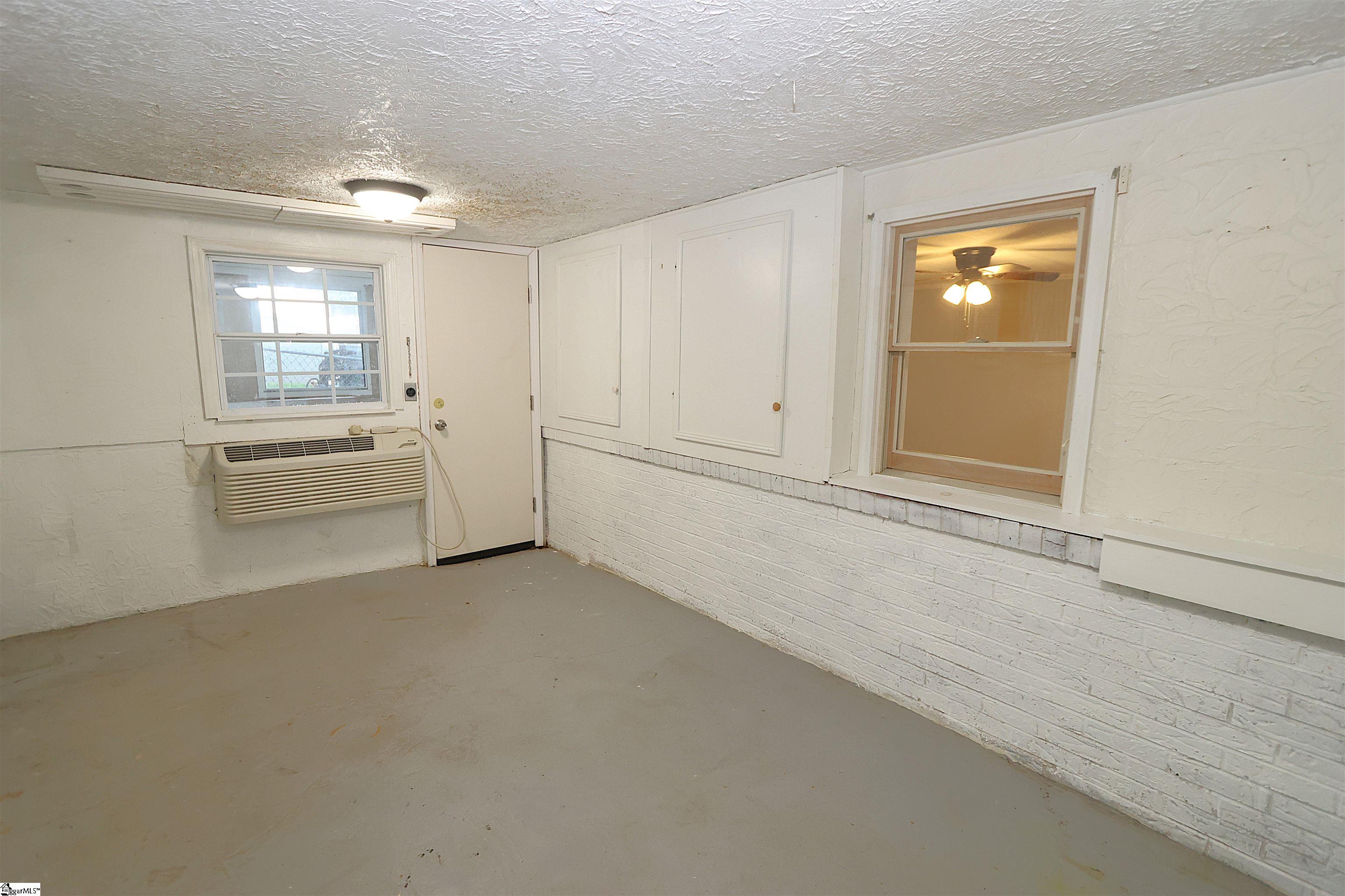 1010 Flymm Smith Road Waterloo, SC 29384