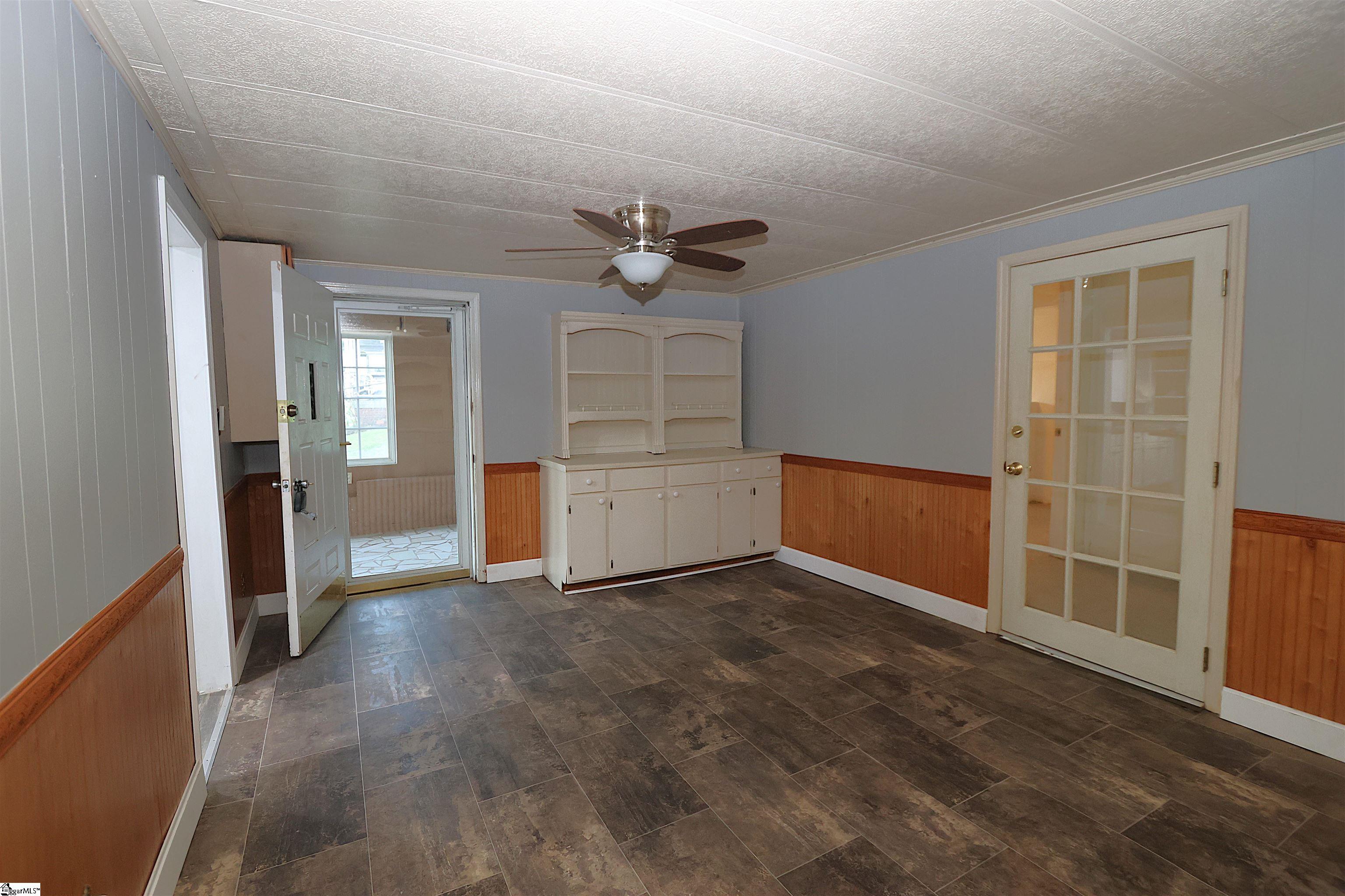 1010 Flymm Smith Road Waterloo, SC 29384