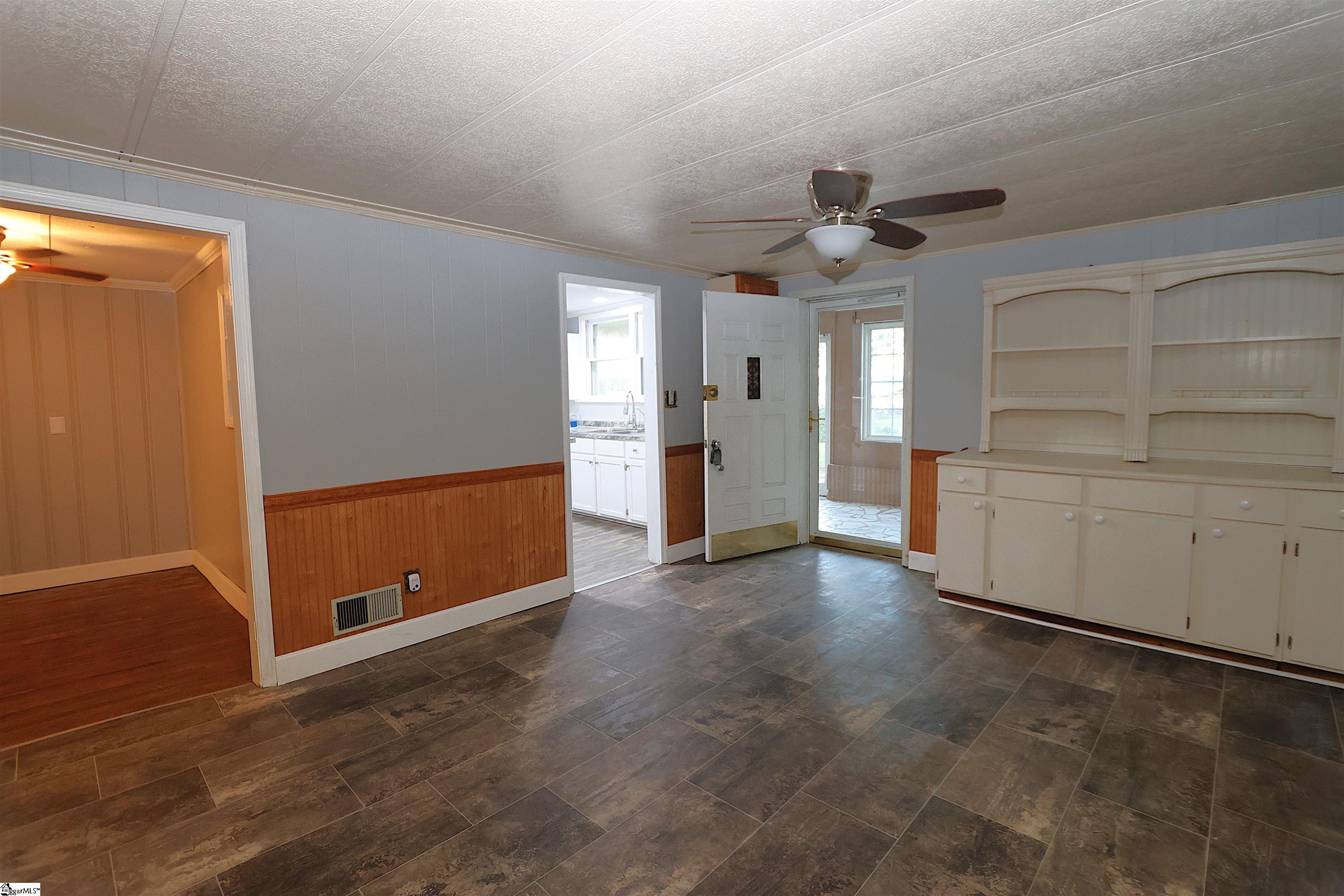 1010 Flymm Smith Road Waterloo, SC 29384