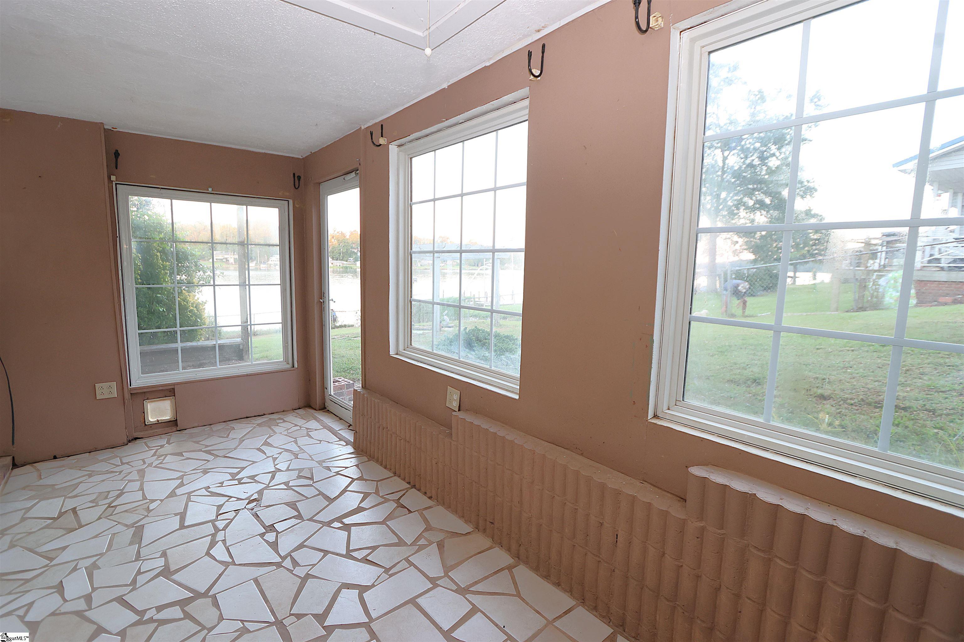 1010 Flymm Smith Road Waterloo, SC 29384
