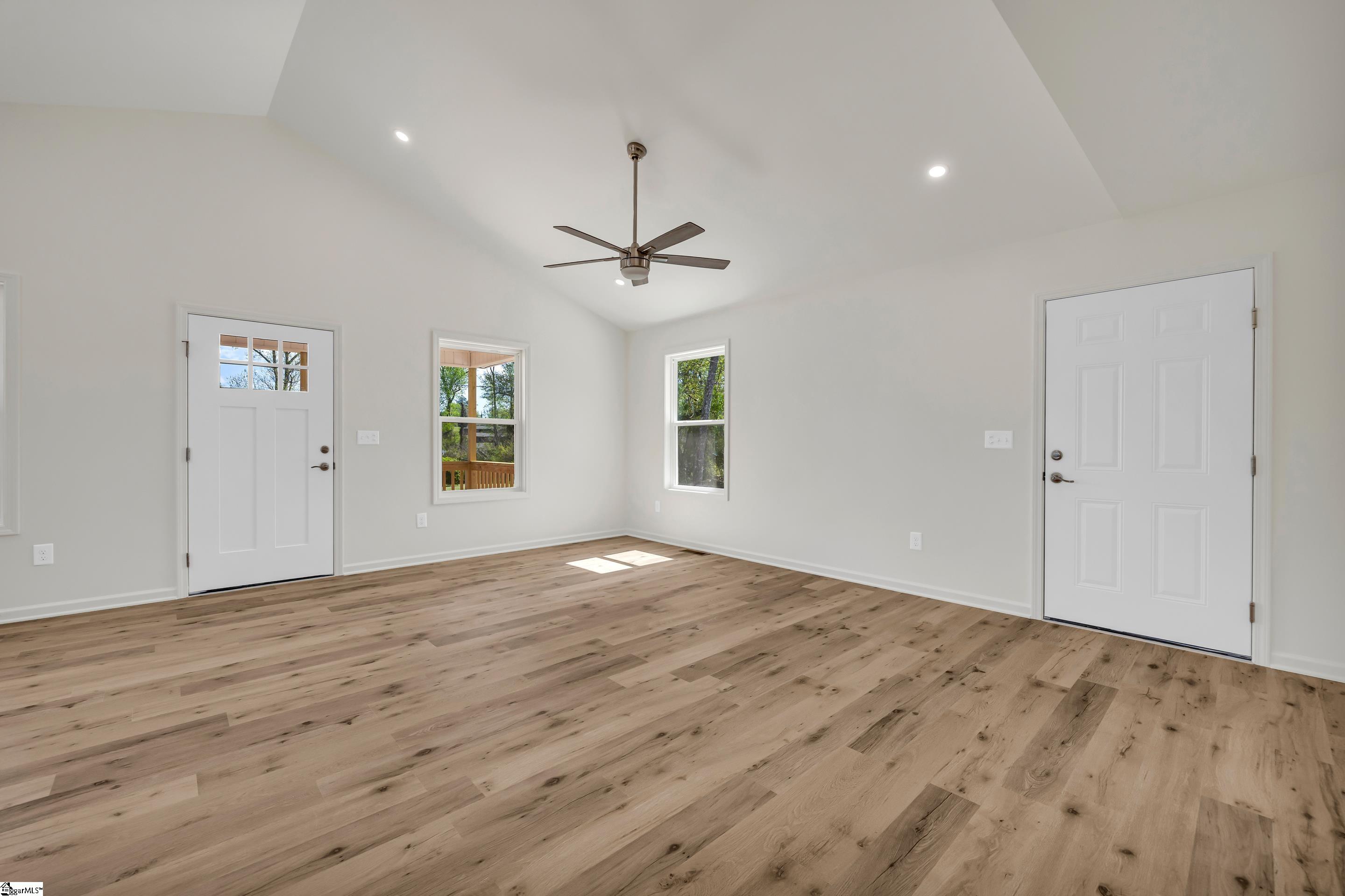536 E South 5th Street Seneca, SC 29678