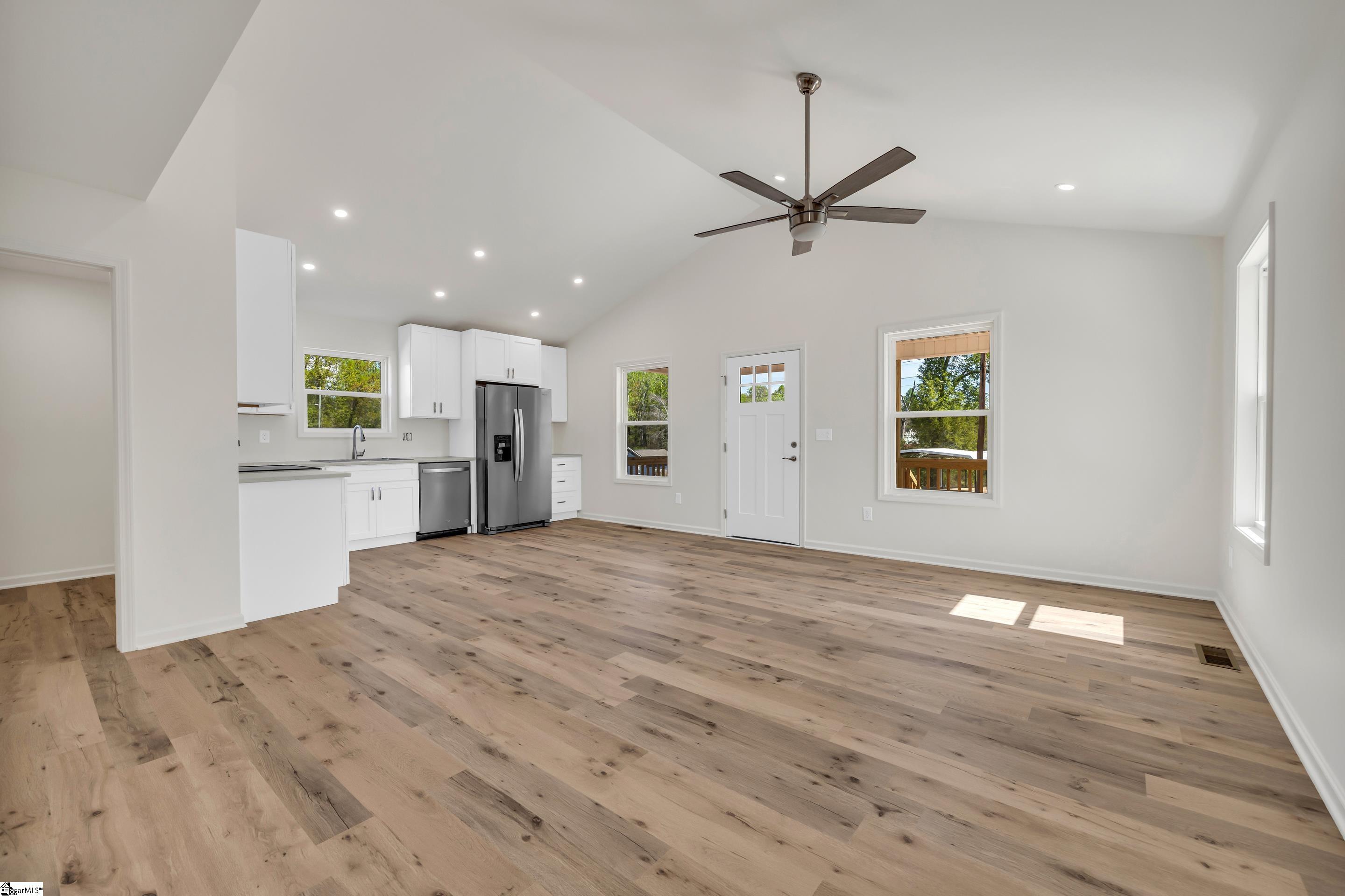 536 E South 5th Street Seneca, SC 29678