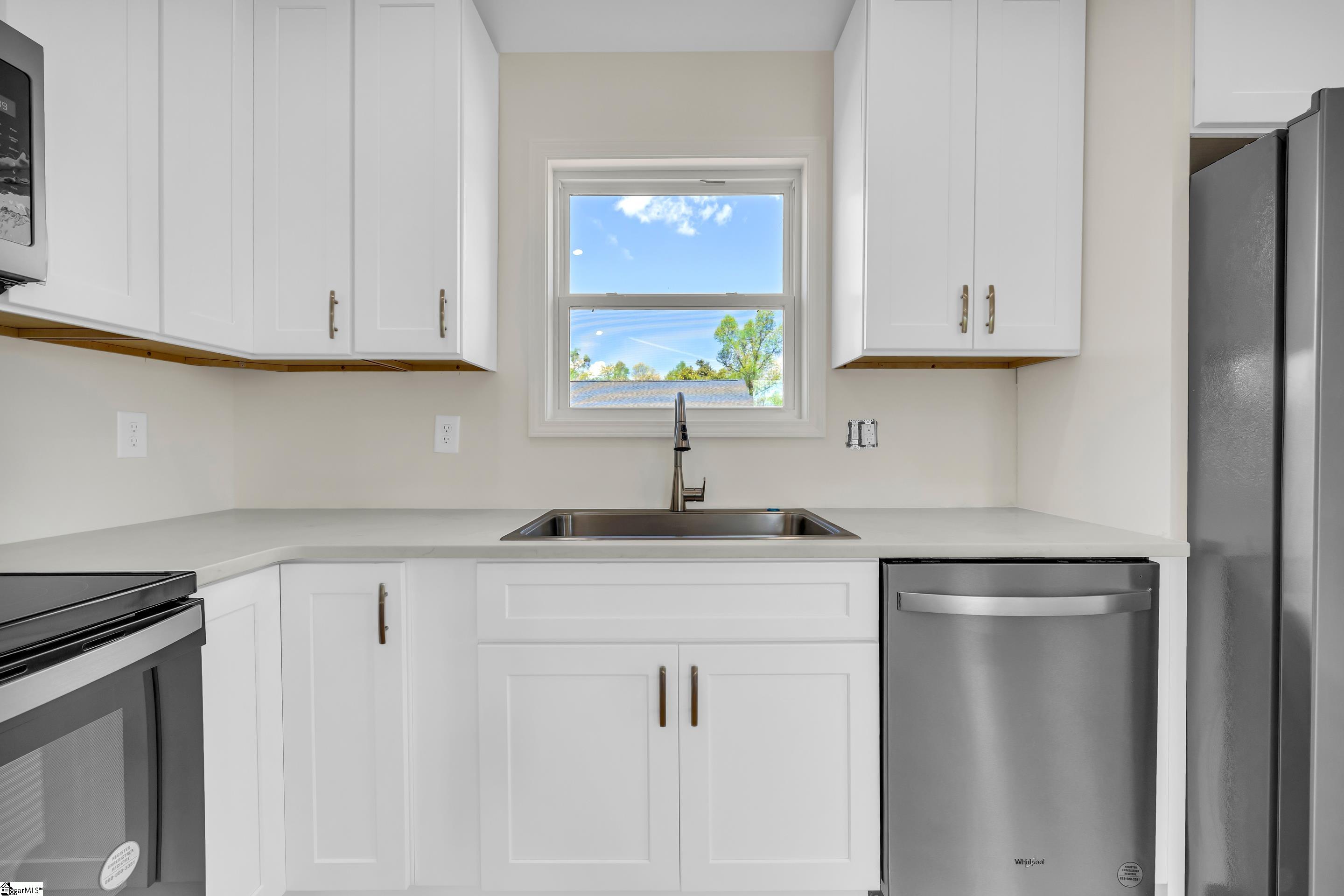 536 E South 5th Street Seneca, SC 29678