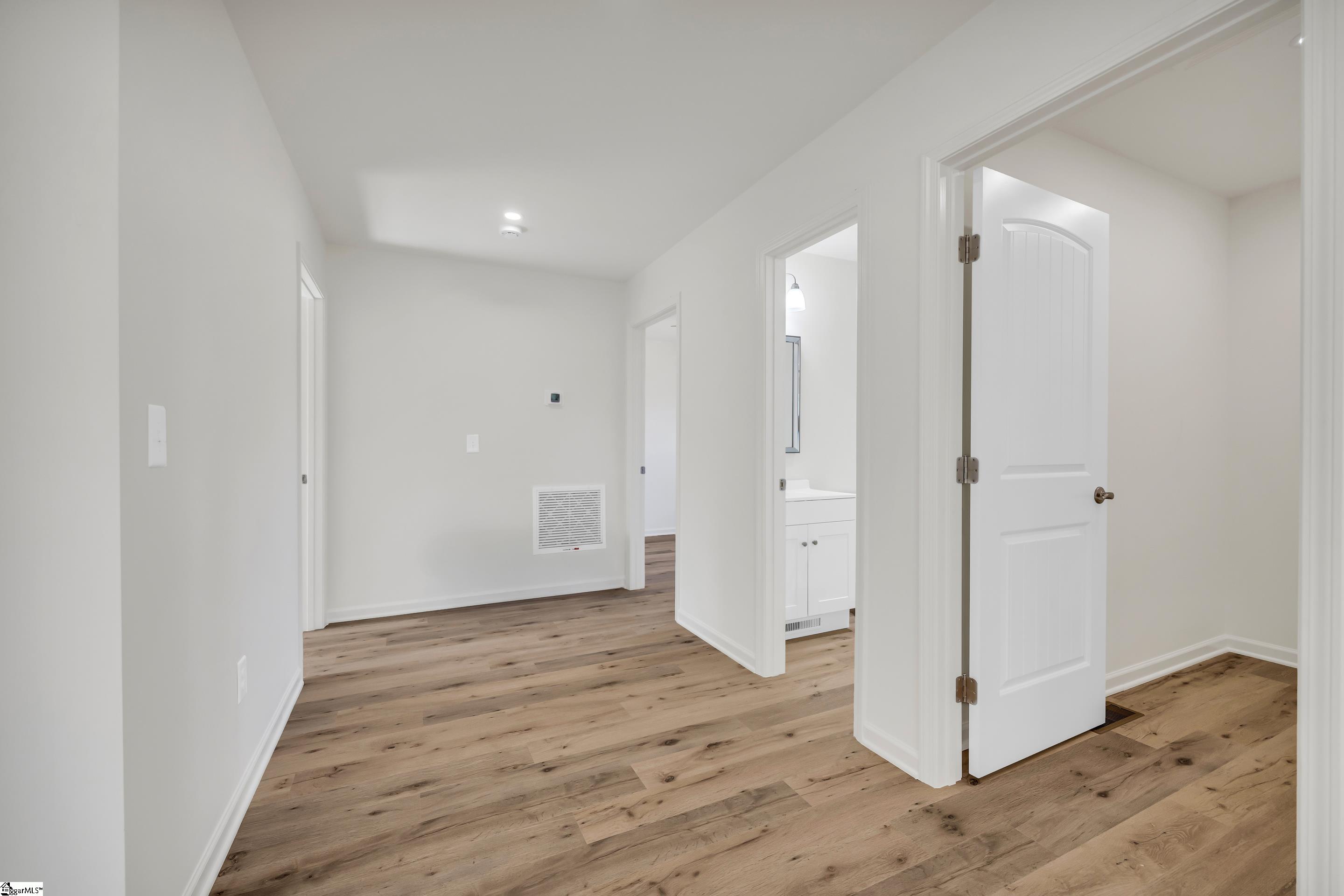 536 E South 5th Street Seneca, SC 29678