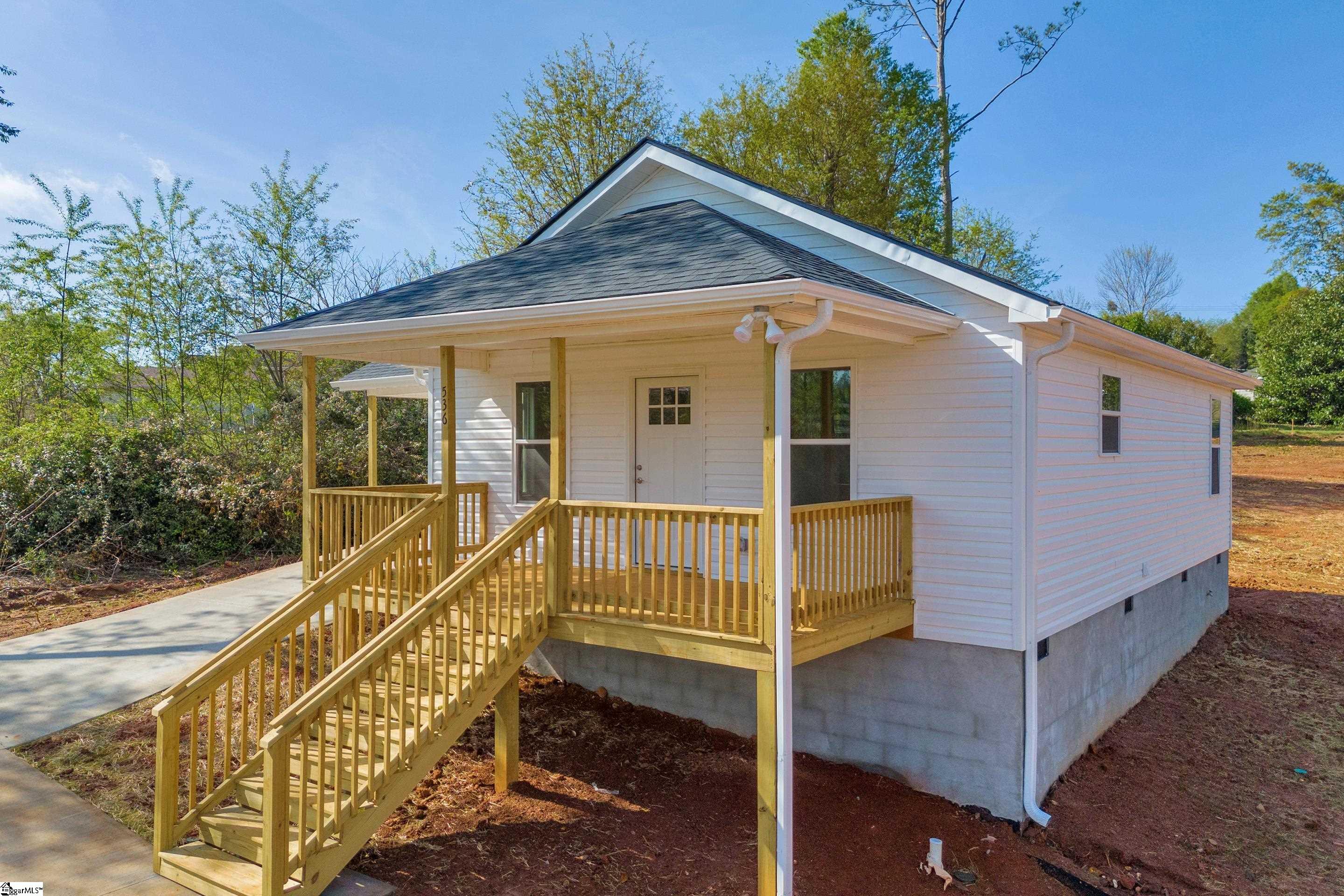 536 E South 5th Street Seneca, SC 29678