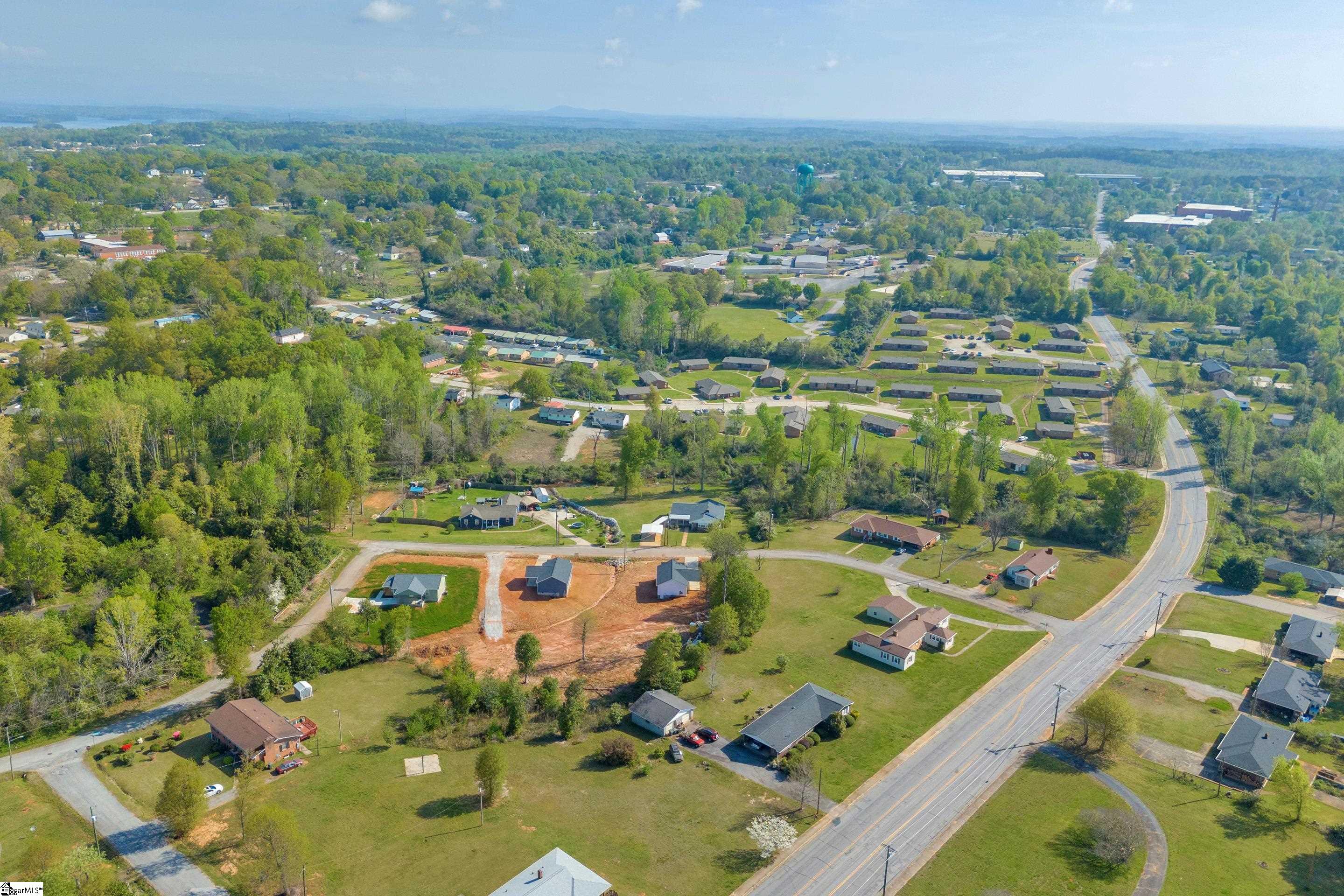 536 E South 5th Street Seneca, SC 29678