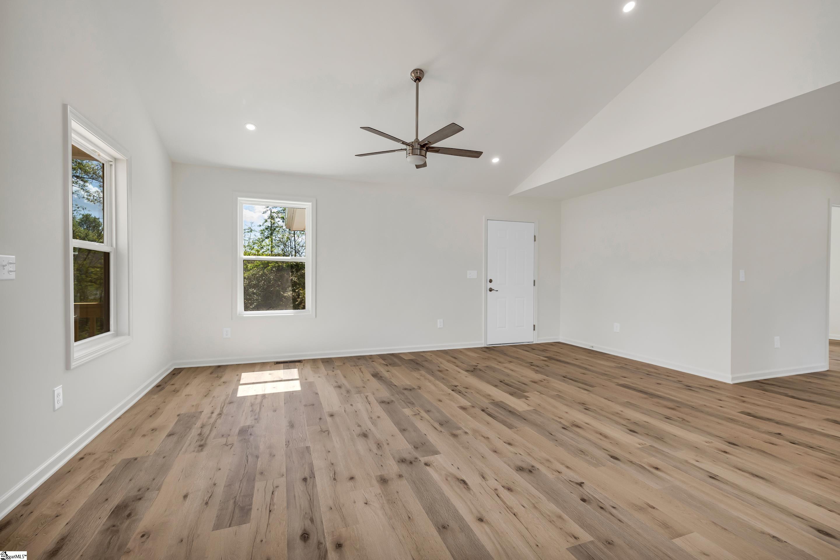 536 E South 5th Street Seneca, SC 29678