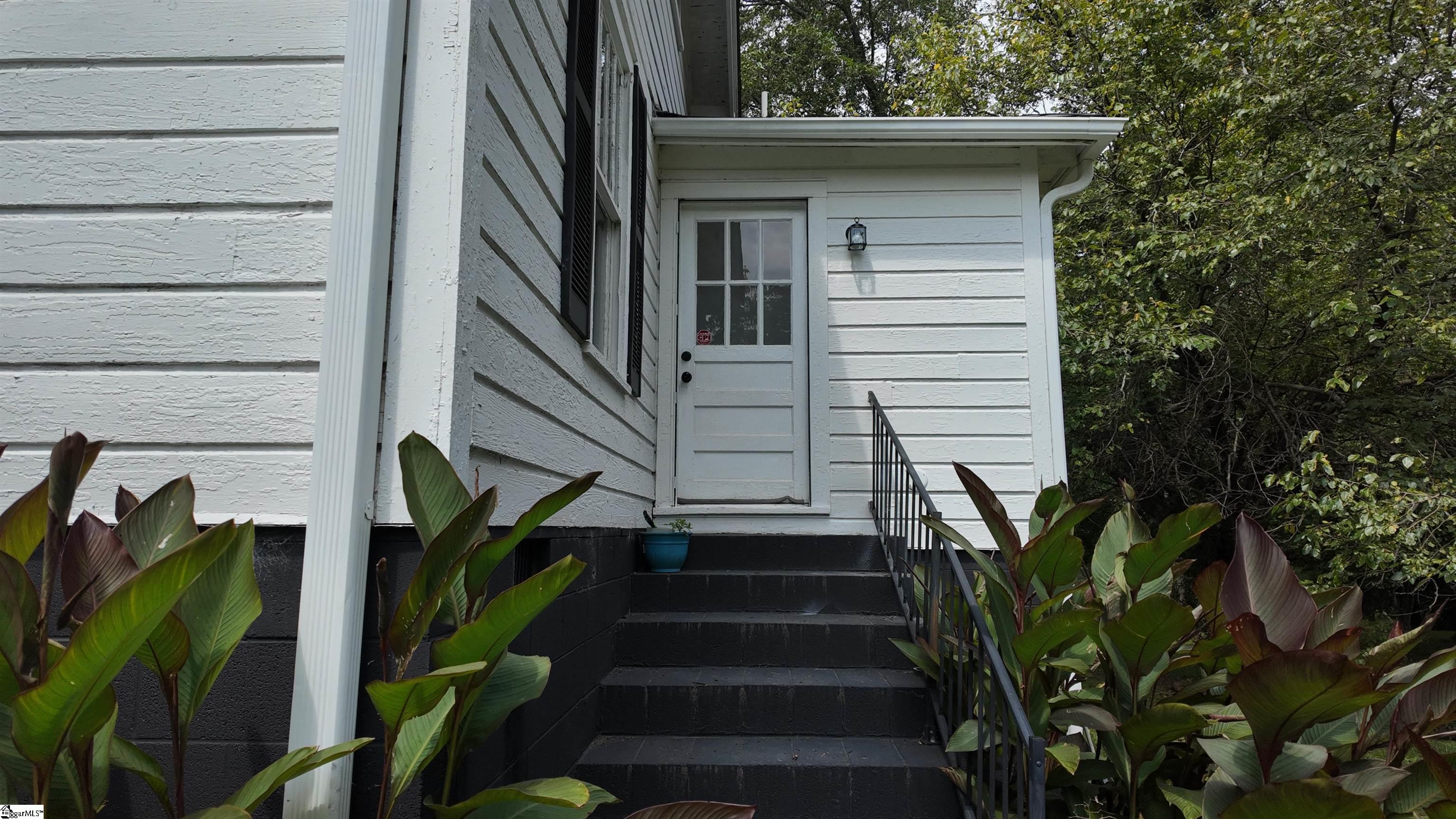 608 W Buford Street Gaffney, SC 29341