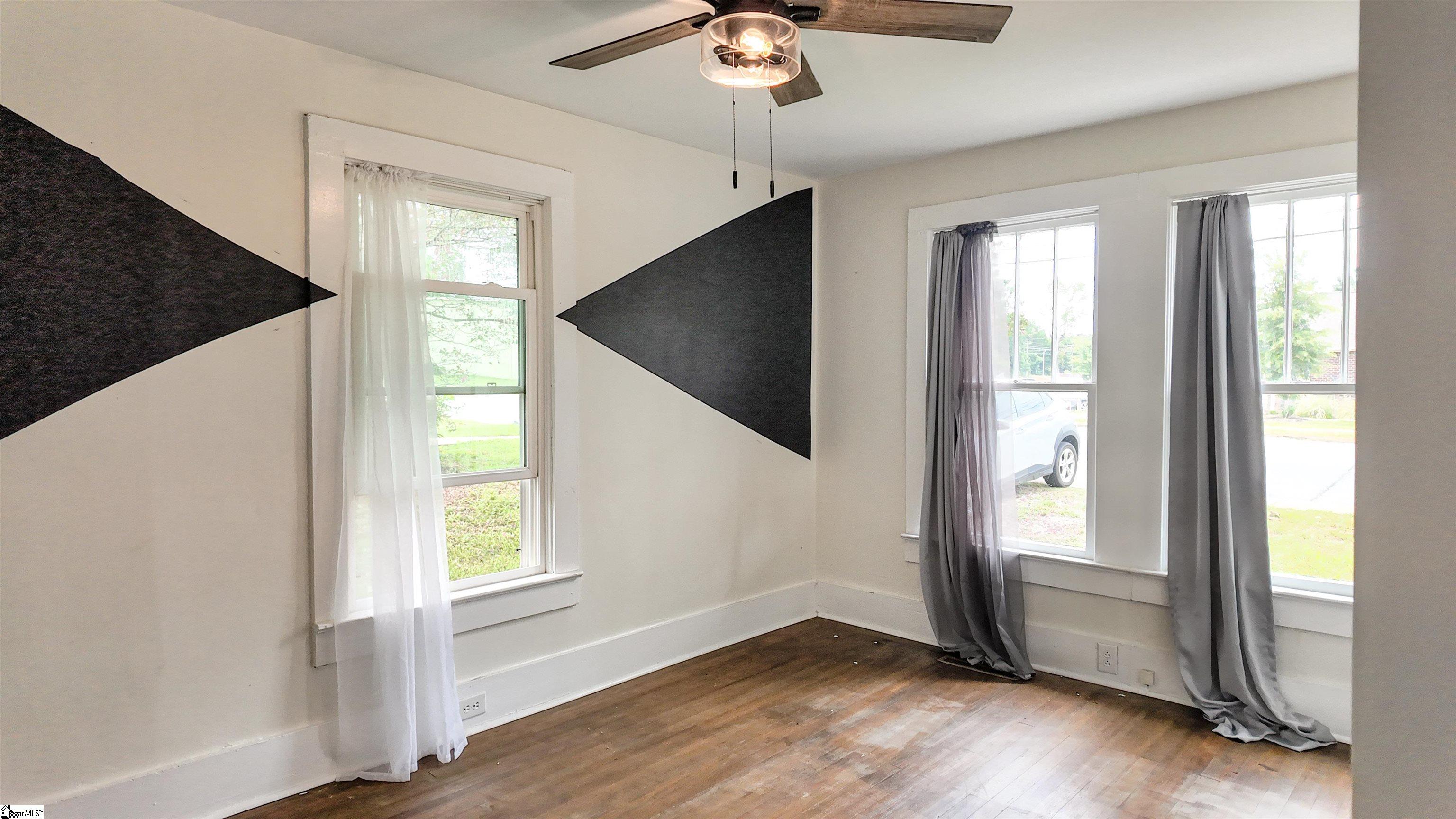 608 W Buford Street Gaffney, SC 29341