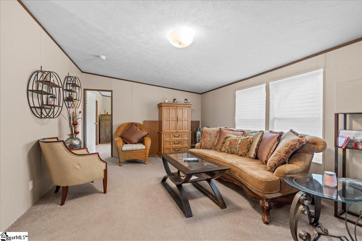 341 Pine Hill Road Woodruff, SC 29388