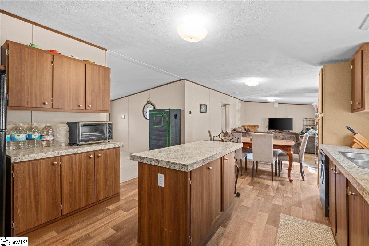 341 Pine Hill Road Woodruff, SC 29388