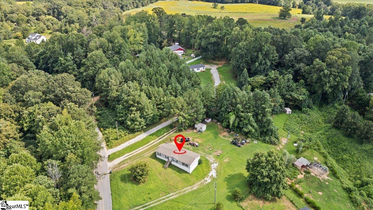 341 Pine Hill Road Woodruff, SC 29388